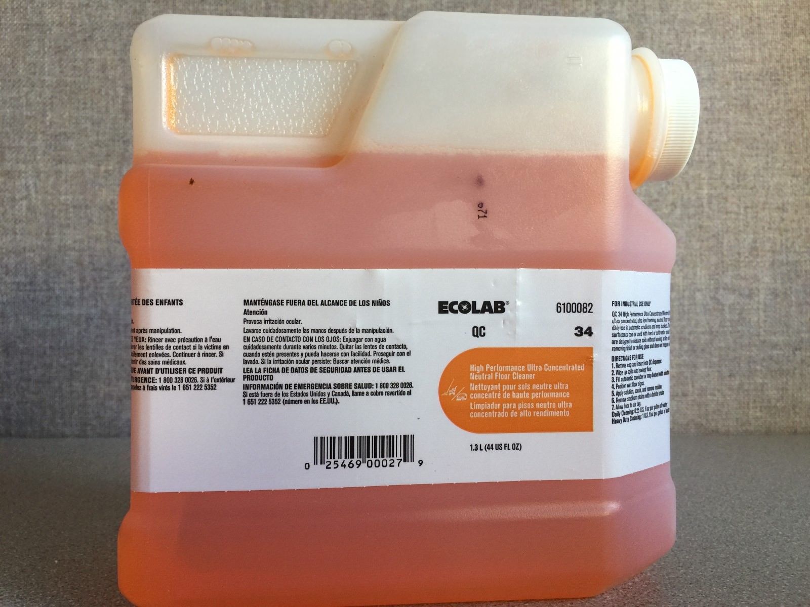 Ecolab® 1:128 Floor Cleaner Liquid 1.3 Liter