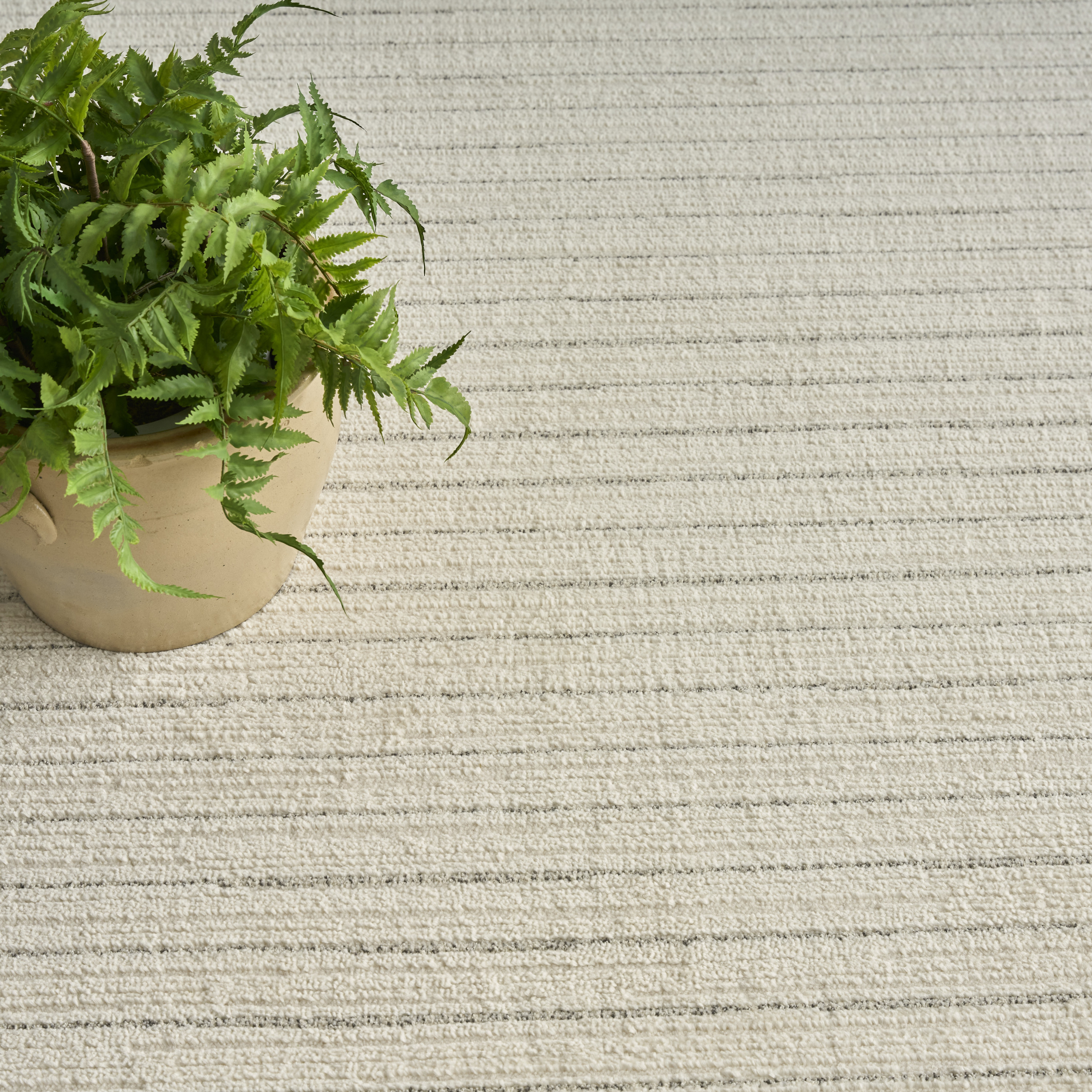 Nourison Ivory Hues 3'11" x 5'11" Ivory Grey Modern Indoor Rug