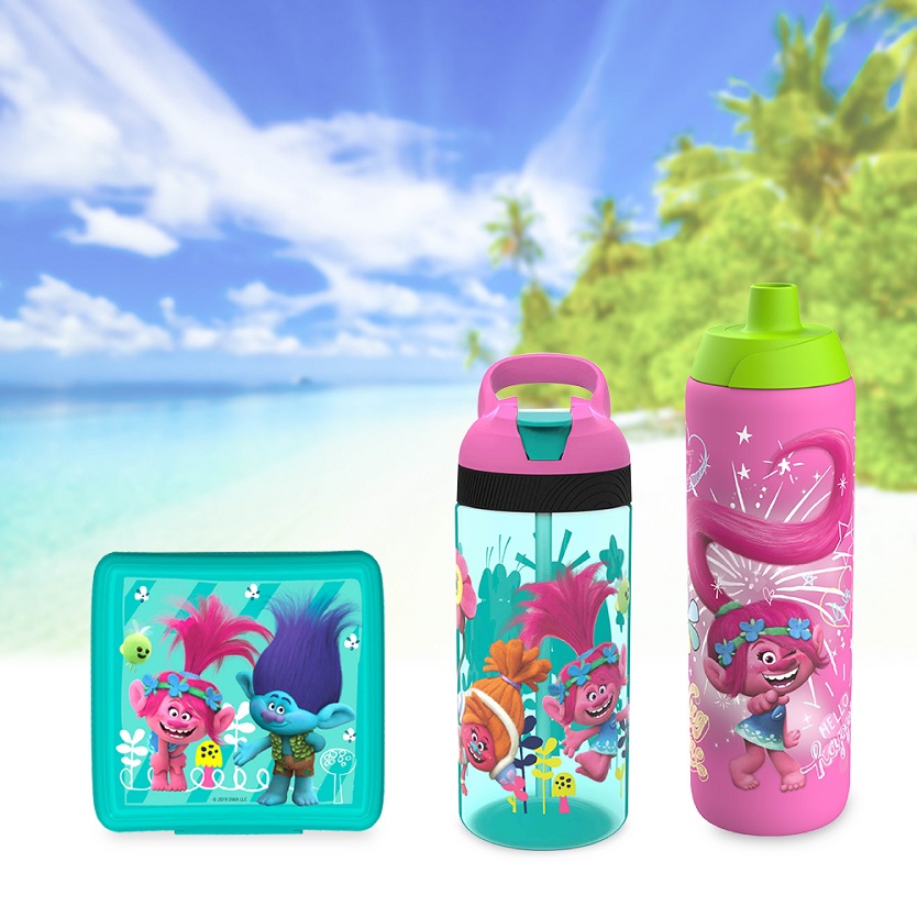 Trolls Movie Kid’s Water Bottle and Sandwich Container Lunch Set, Poppy and Friends, 2-piece set slideshow image 3 Trolls Movie Kid’s Water Bottle and Sandwich Container Lunch Set, Poppy and Friends, 2-piece set slideshow image 3