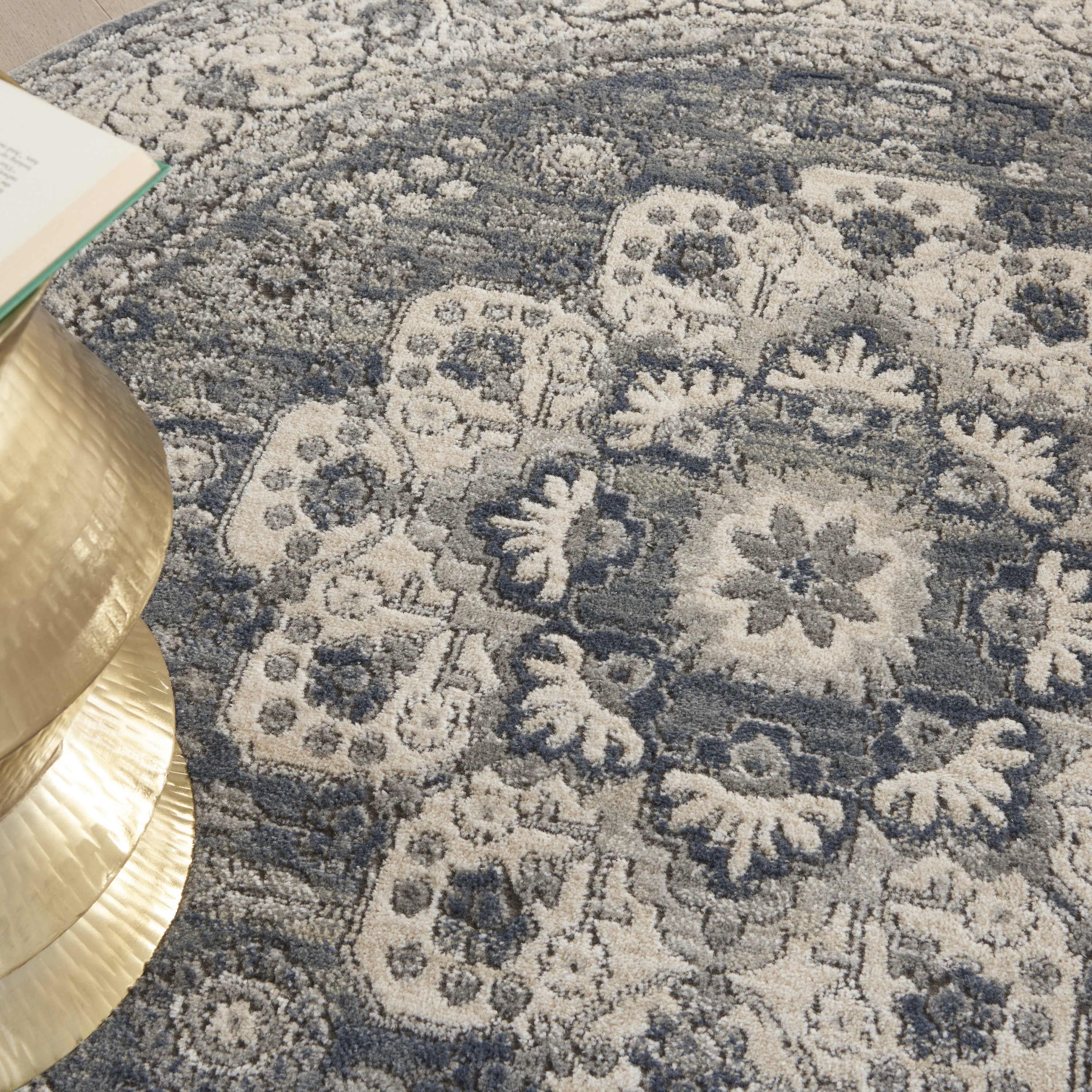 Nourison Quarry 4' x Round Grey Ivory Vintage Indoor Rug