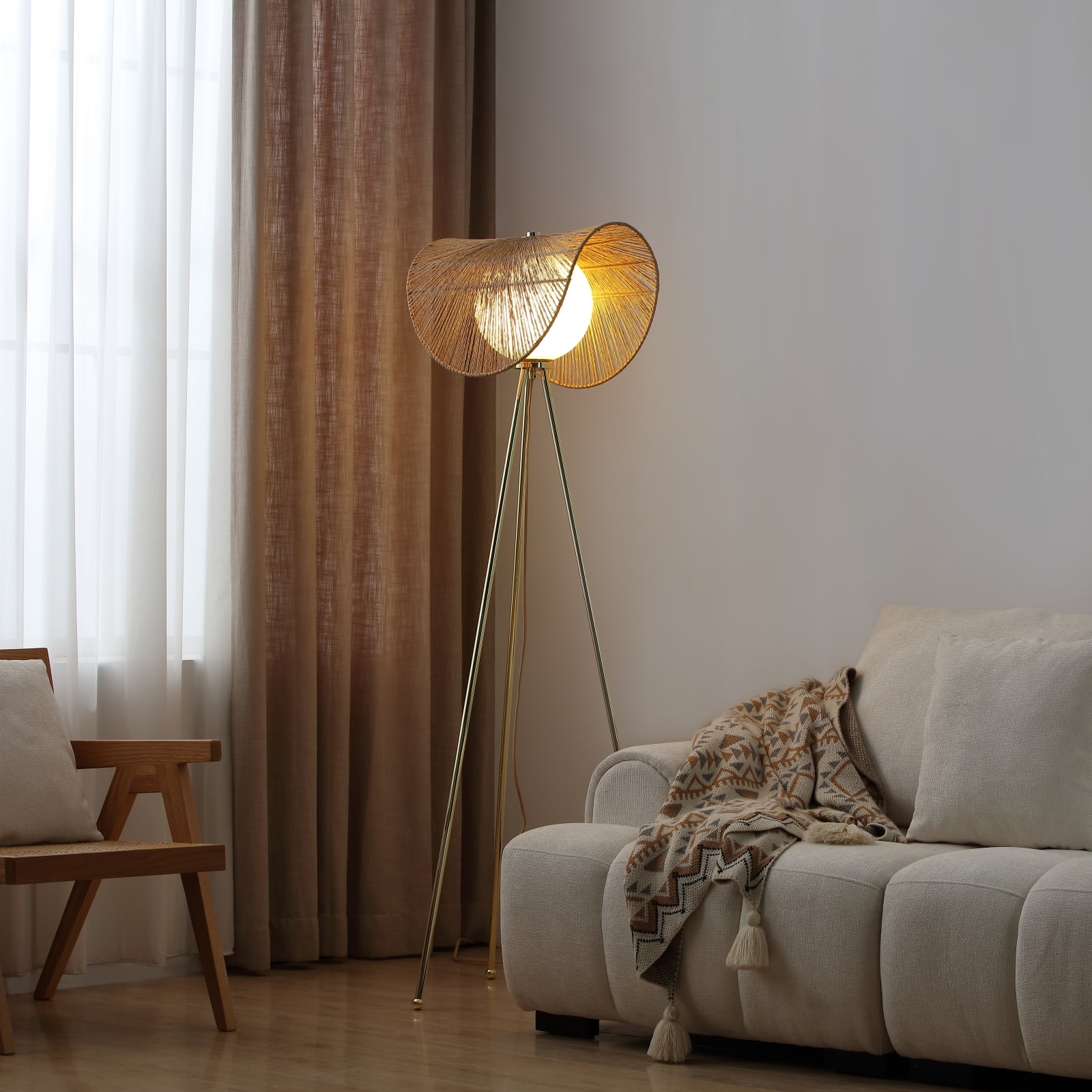 Sovev Floor Lamp — installation 1