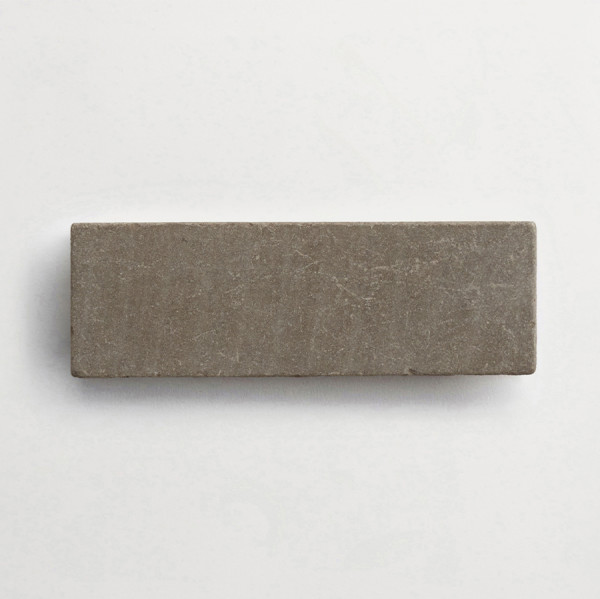 lapidary: girata | baguette | cashmere grey | tumbled 
