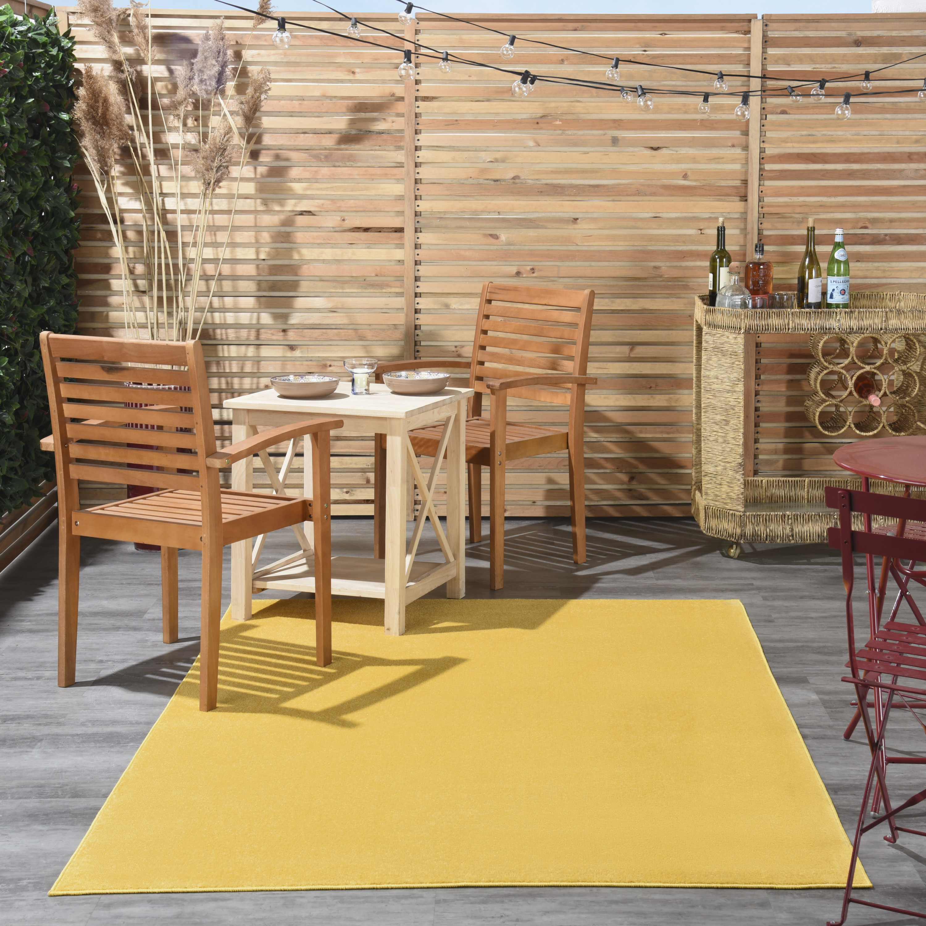 Nourison Nourison Essentials 4' x 6' Yellow Outdoor Rug