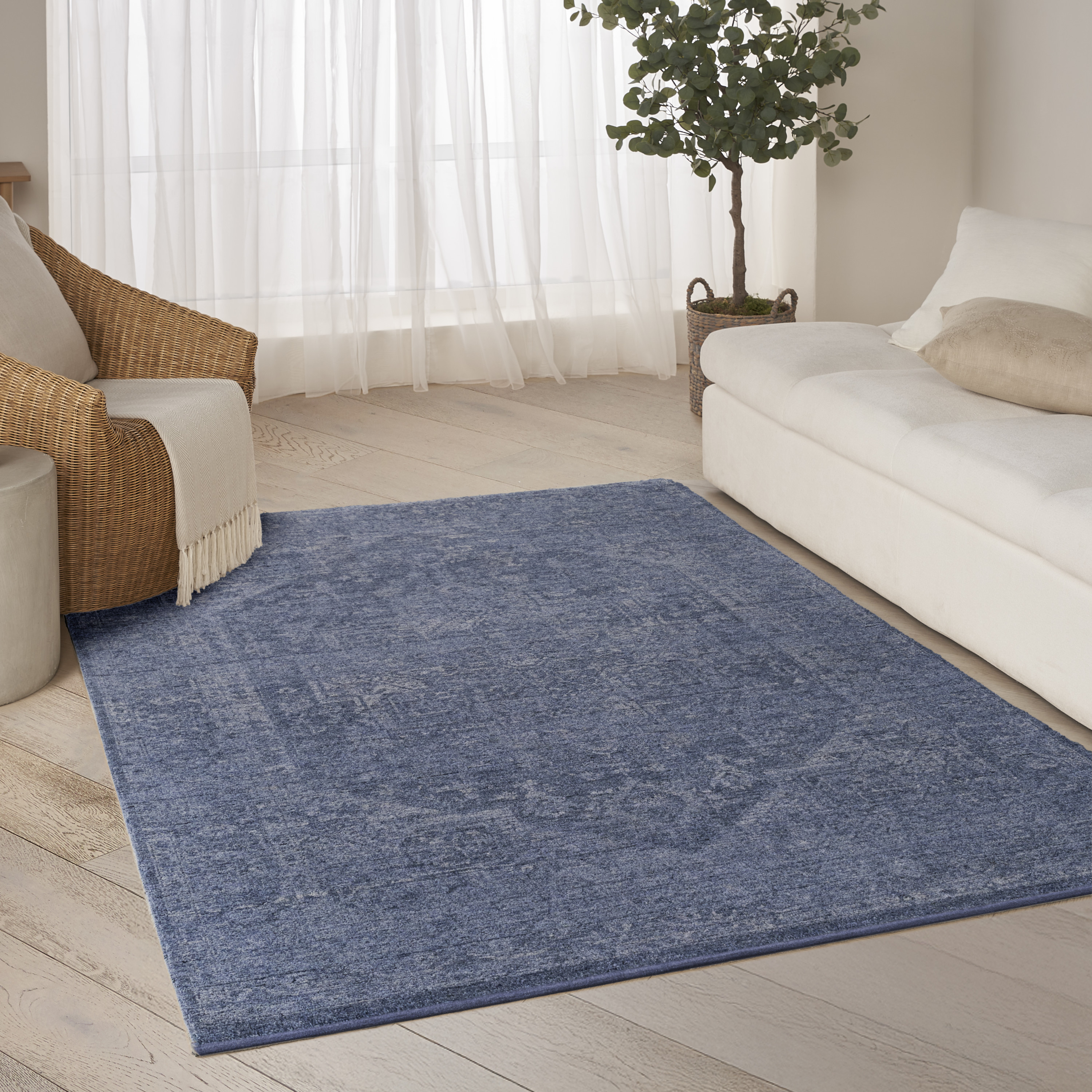 DKNY Pure Shades 4' x 6' Blue Vintage Indoor Rug