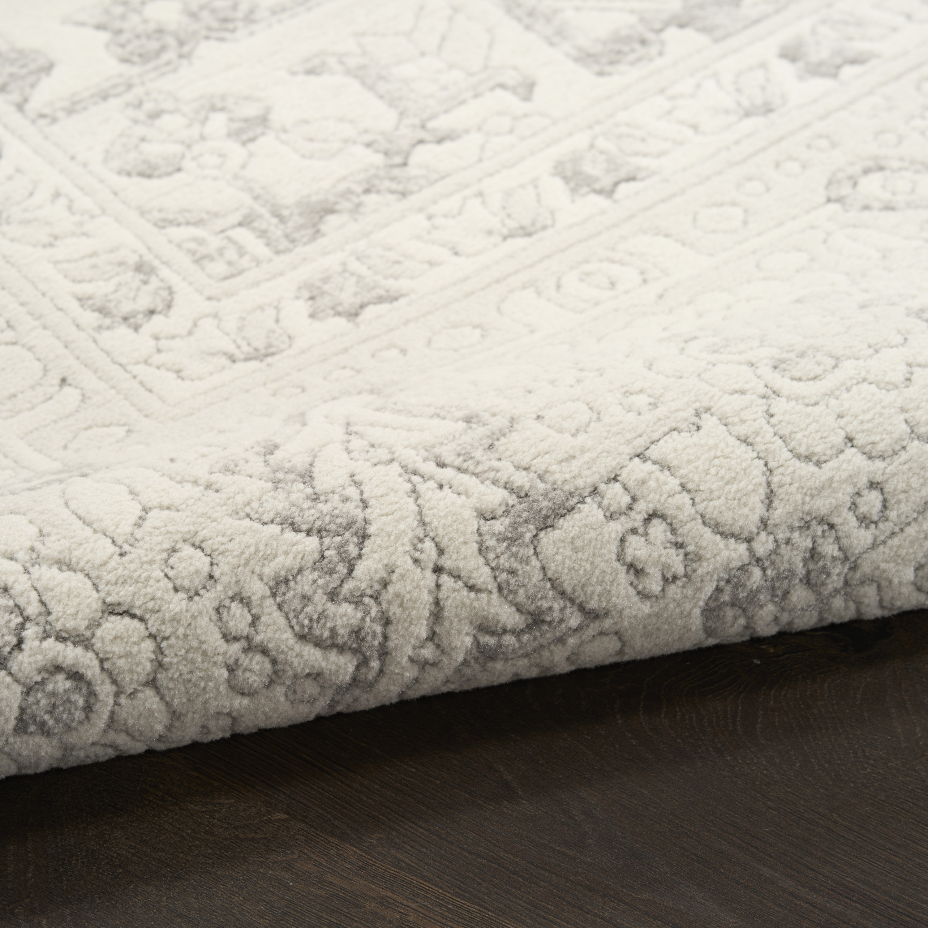 Nourison Grace 5'3" x 7'3" Grey Vintage Indoor Rug
