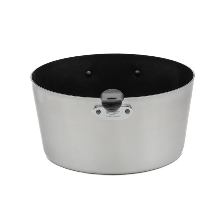 10-quart Wear-Ever® tapered aluminum saucepan with SteelCoat x3™ nonstick coating and silicone handle