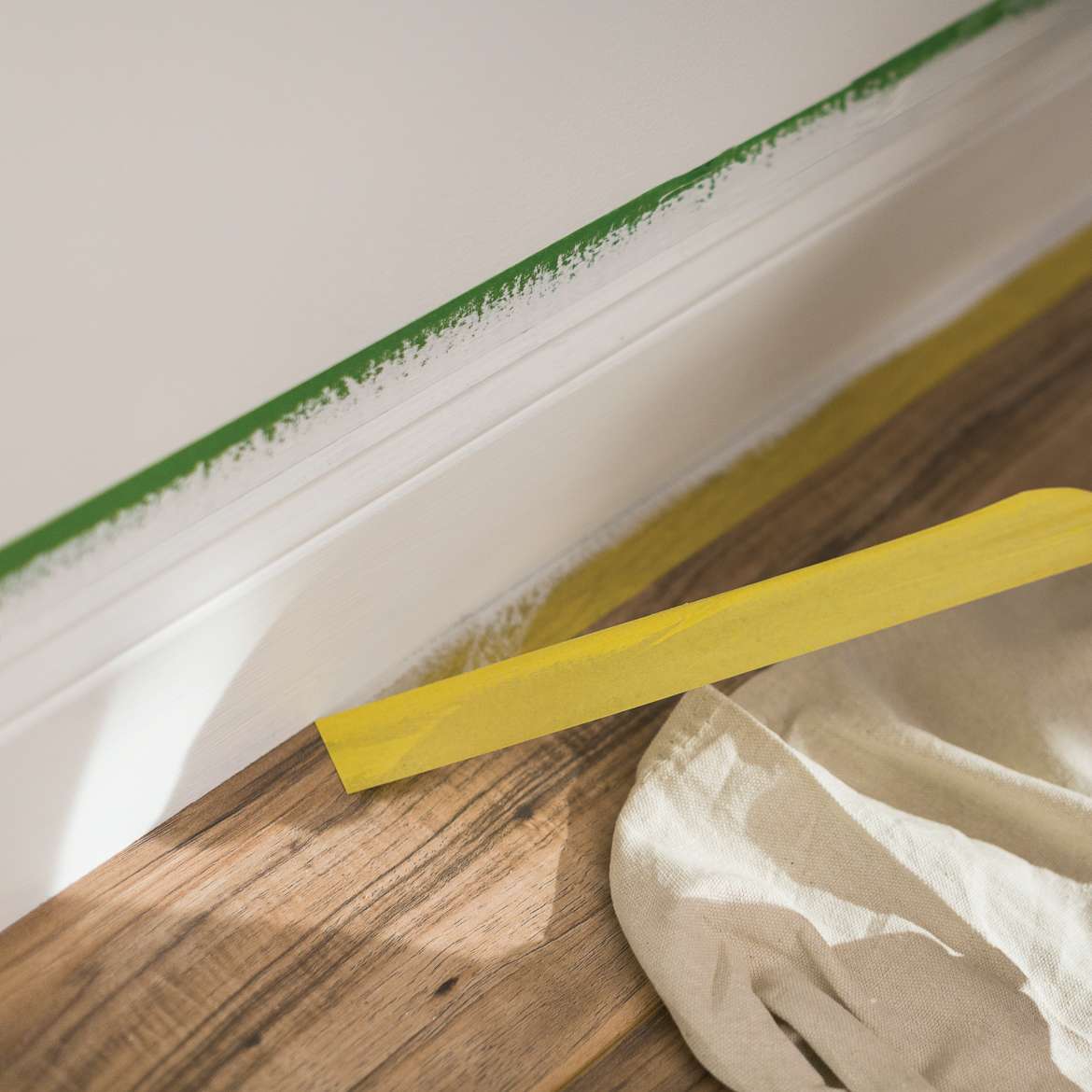 Delicate Surface Yellow Painters Tape, 1.41 in x 60 yd, 4… FrogTape