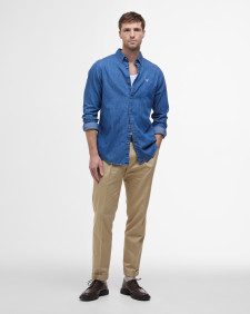 Camicia a maniche lunghe leggermente aderente con stemma in denim 
