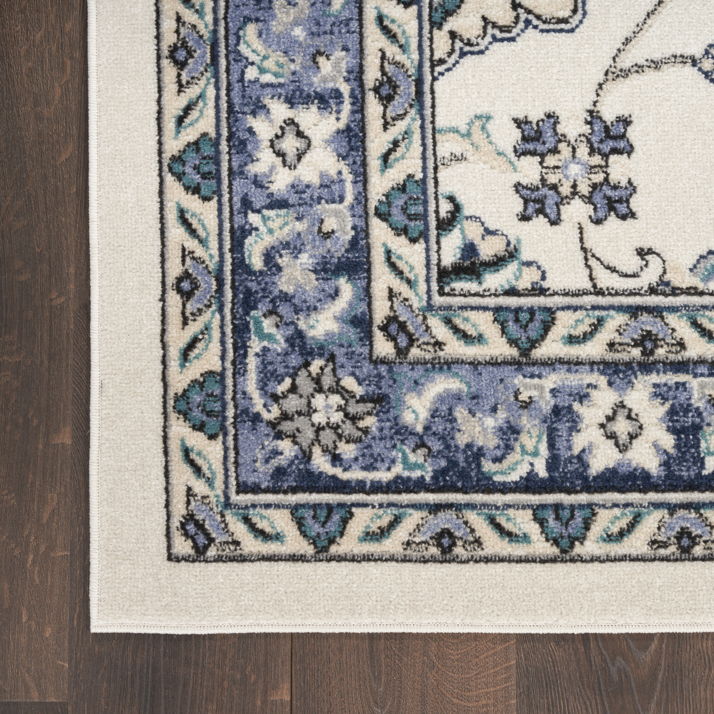 Nourison Nourison Essentials 7' x 10' Ivory Blue Vintage Rug