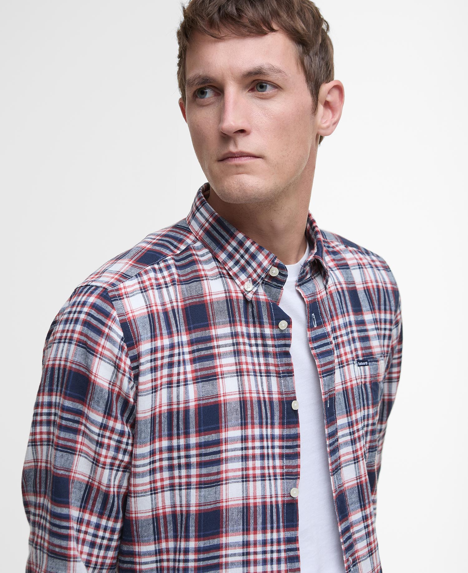Bridport Linen Tailored Long-Sleeved Shirt image number 3