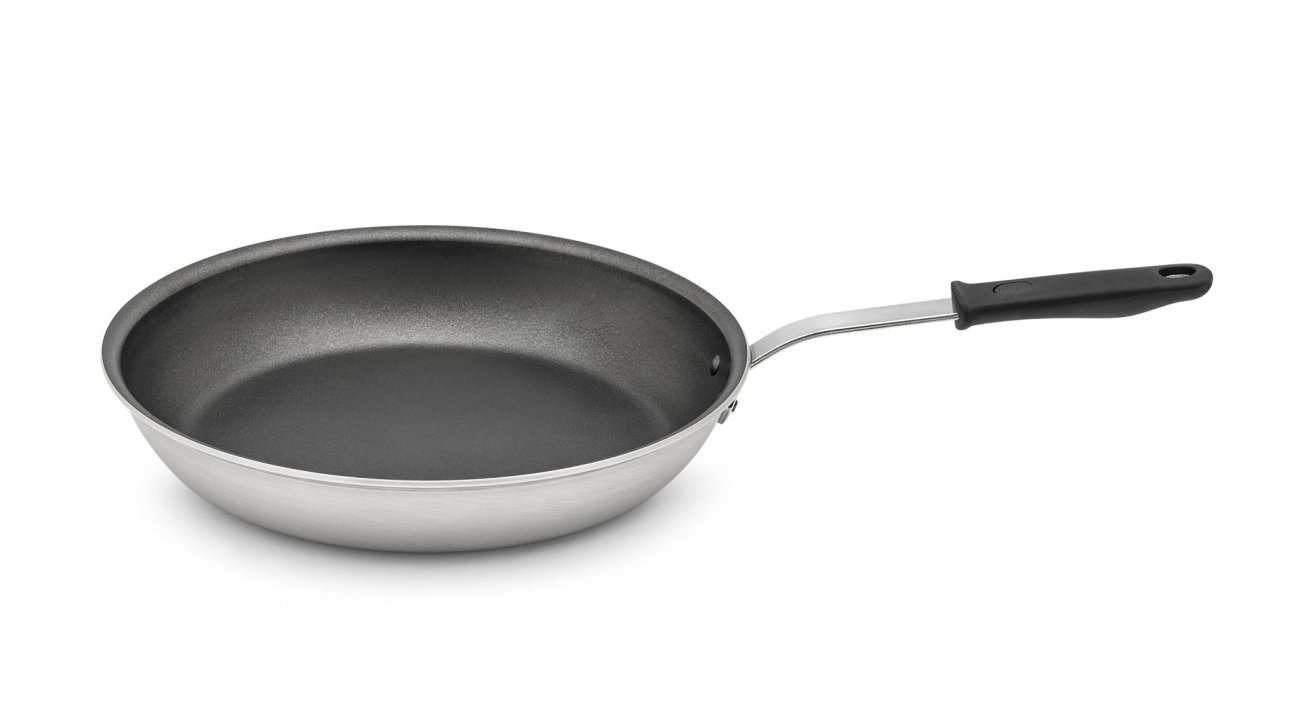 12-inch Wear-Ever® aluminum fry pan with CeramiGuard® II nonstick coating and silicone handle