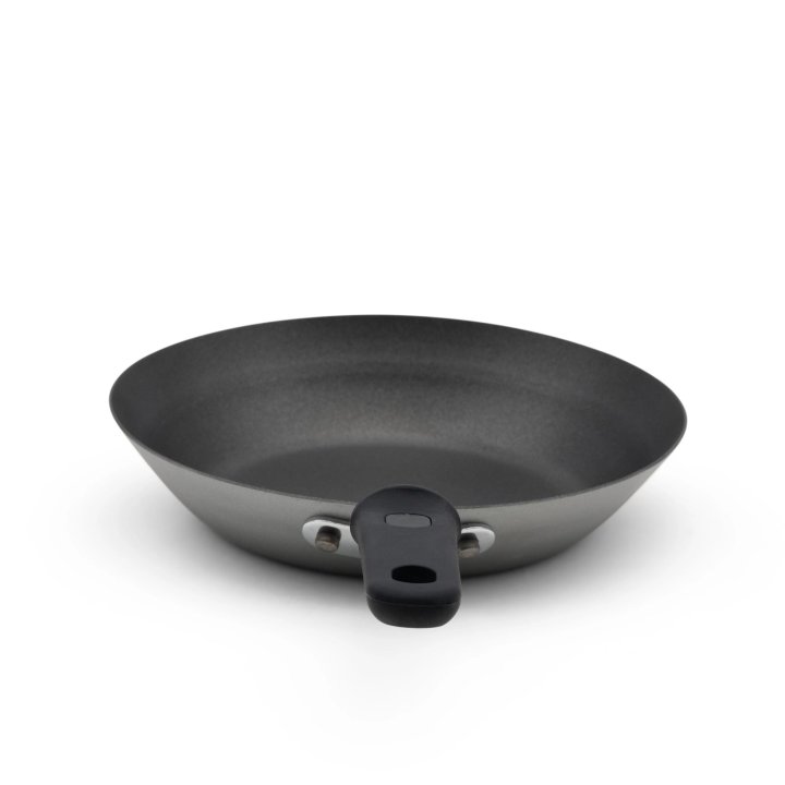 8 ½-inch carbon steel induction fry pan with SteelCoat x3™ nonstick coating and silicone handle