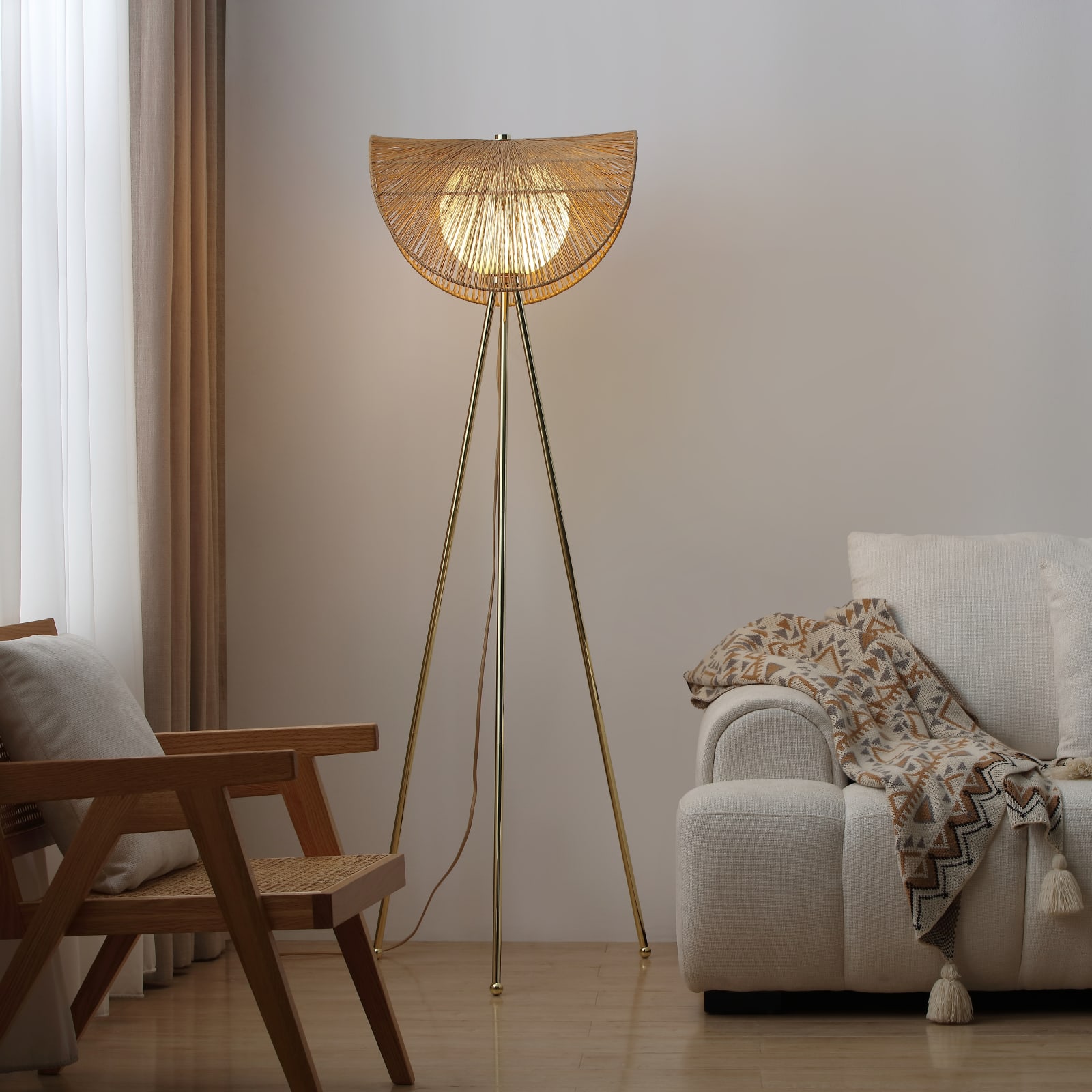 Sovev Floor Lamp — installation 2