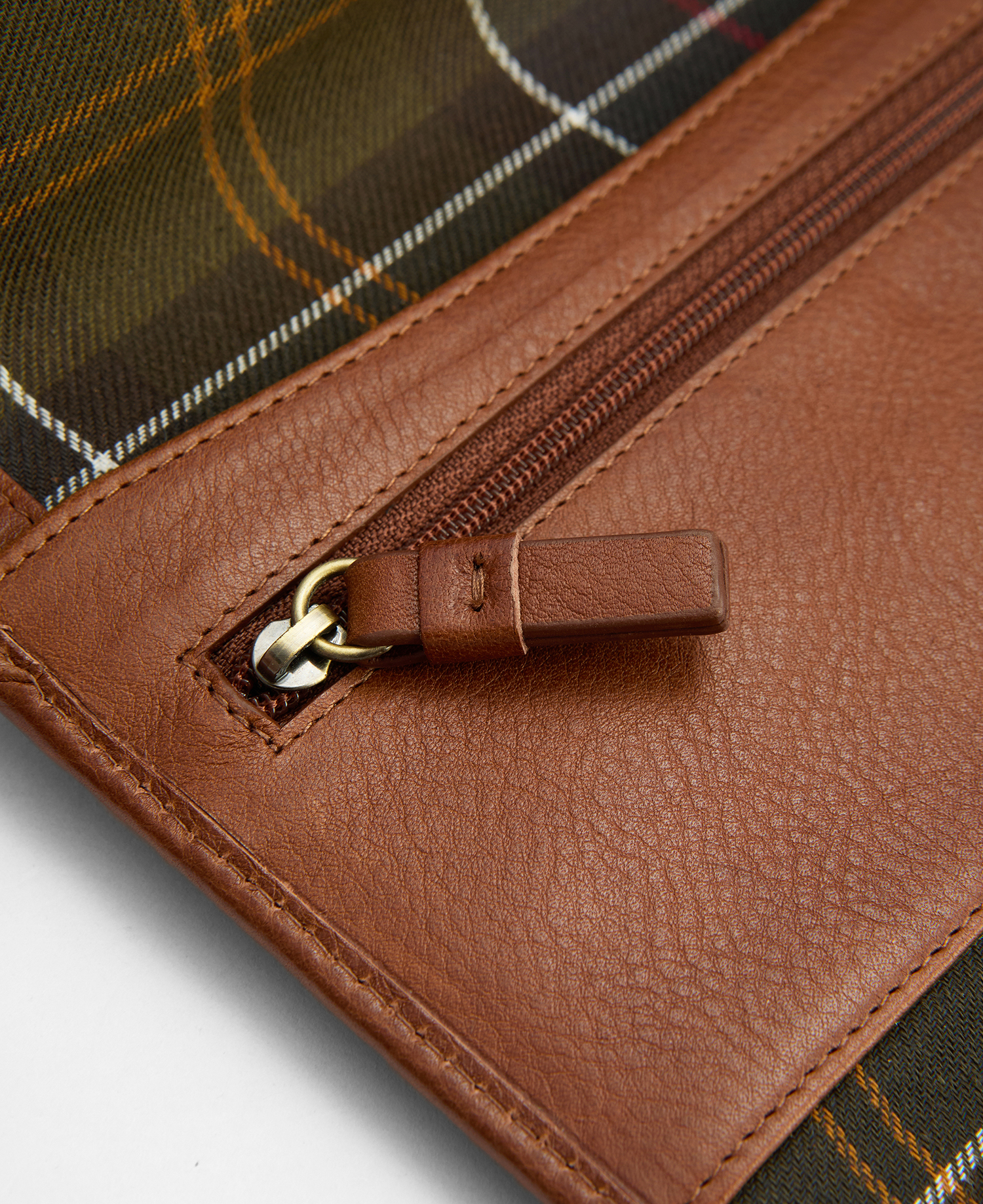 Isla Leather Travel Purse image number 5