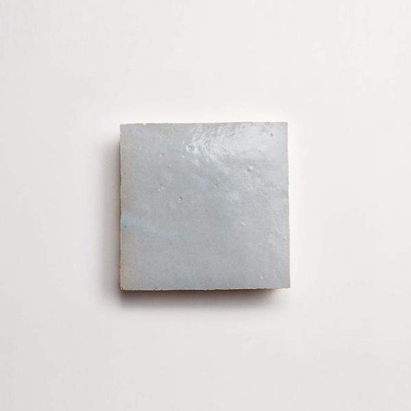 clé zellige | petite | gloss | shattered pearl | sample 