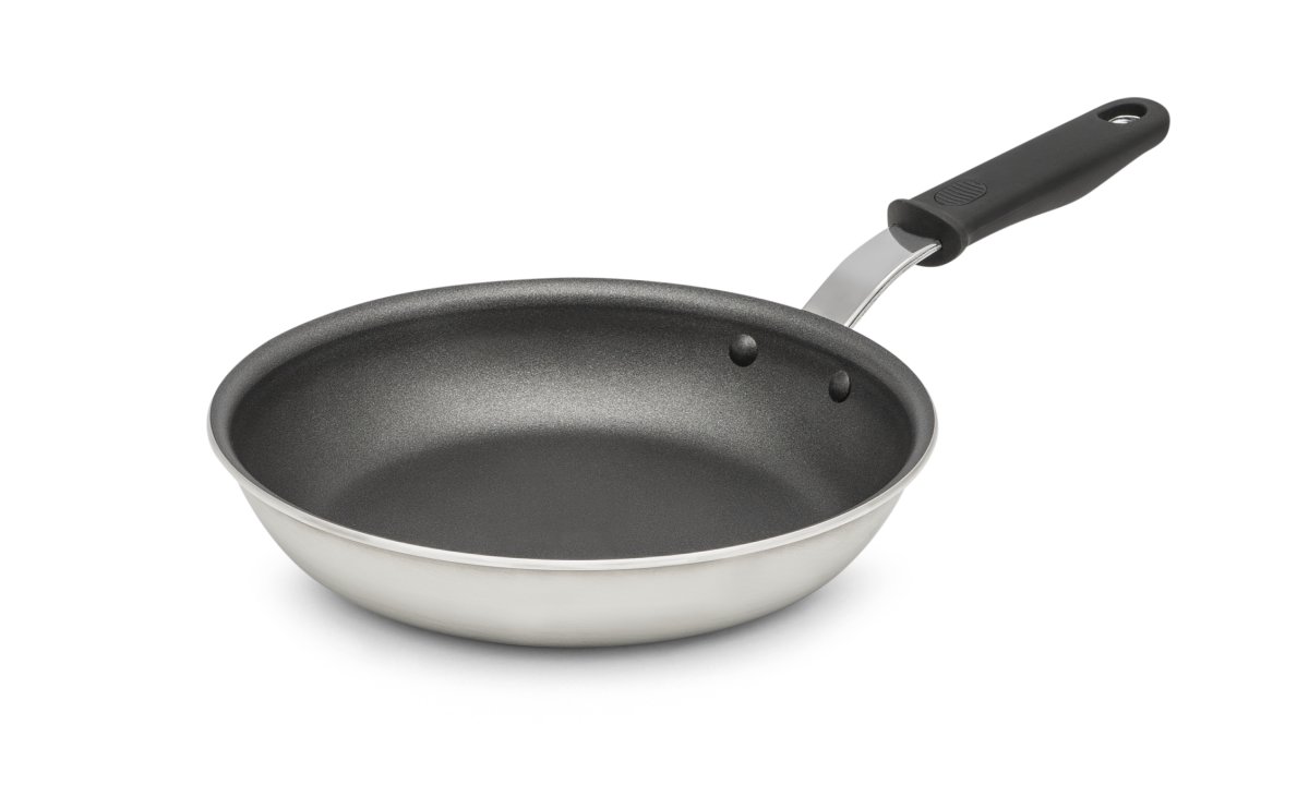 10-inch Wear-Ever® aluminum fry pan with SteelCoat x3™ nonstick coating and silicone handle