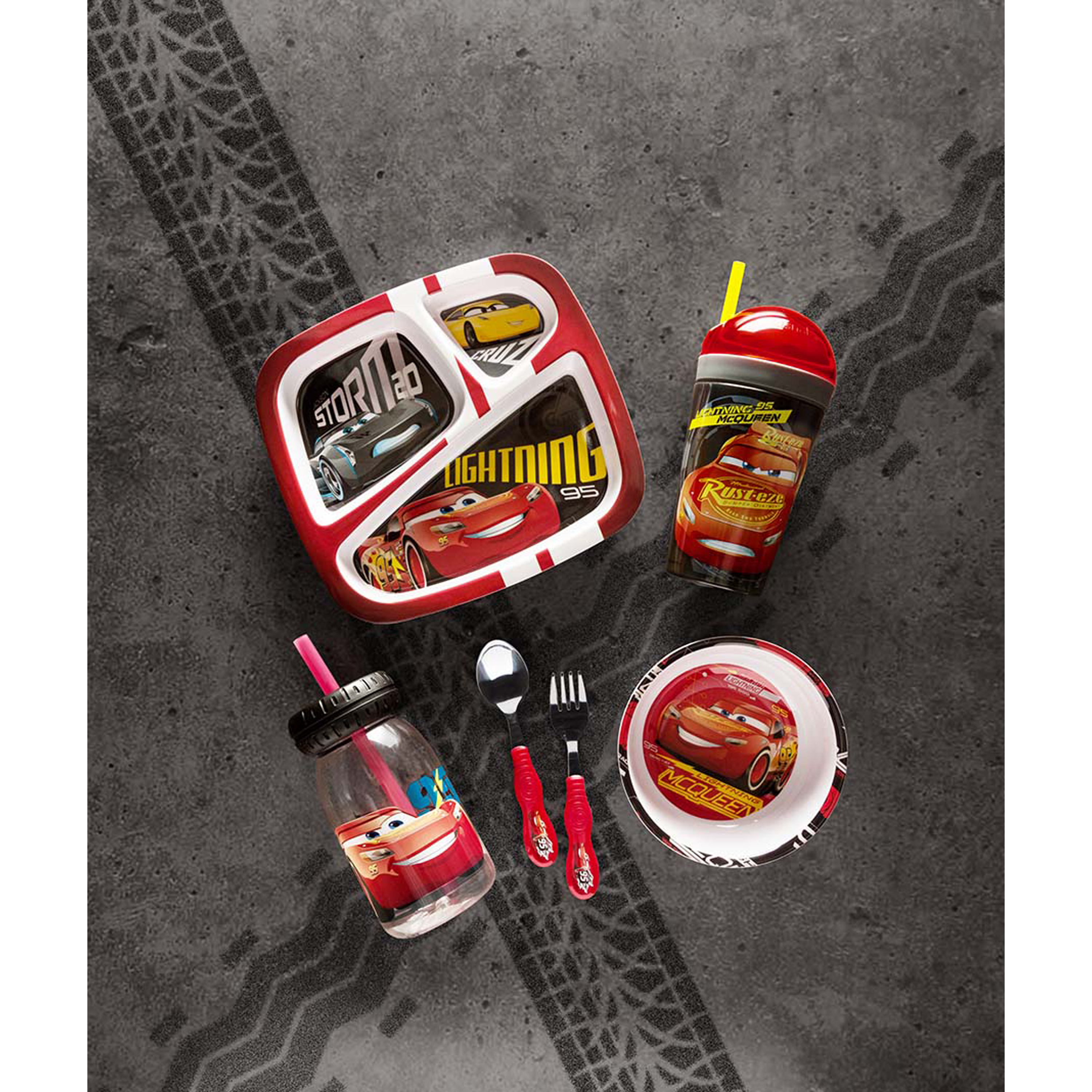 Cars 3 Kids Divided Plate, Lightning McQueen & Cruz Ramirez slideshow image 2 Cars 3 Kids Divided Plate, Lightning McQueen & Cruz Ramirez slideshow image 2