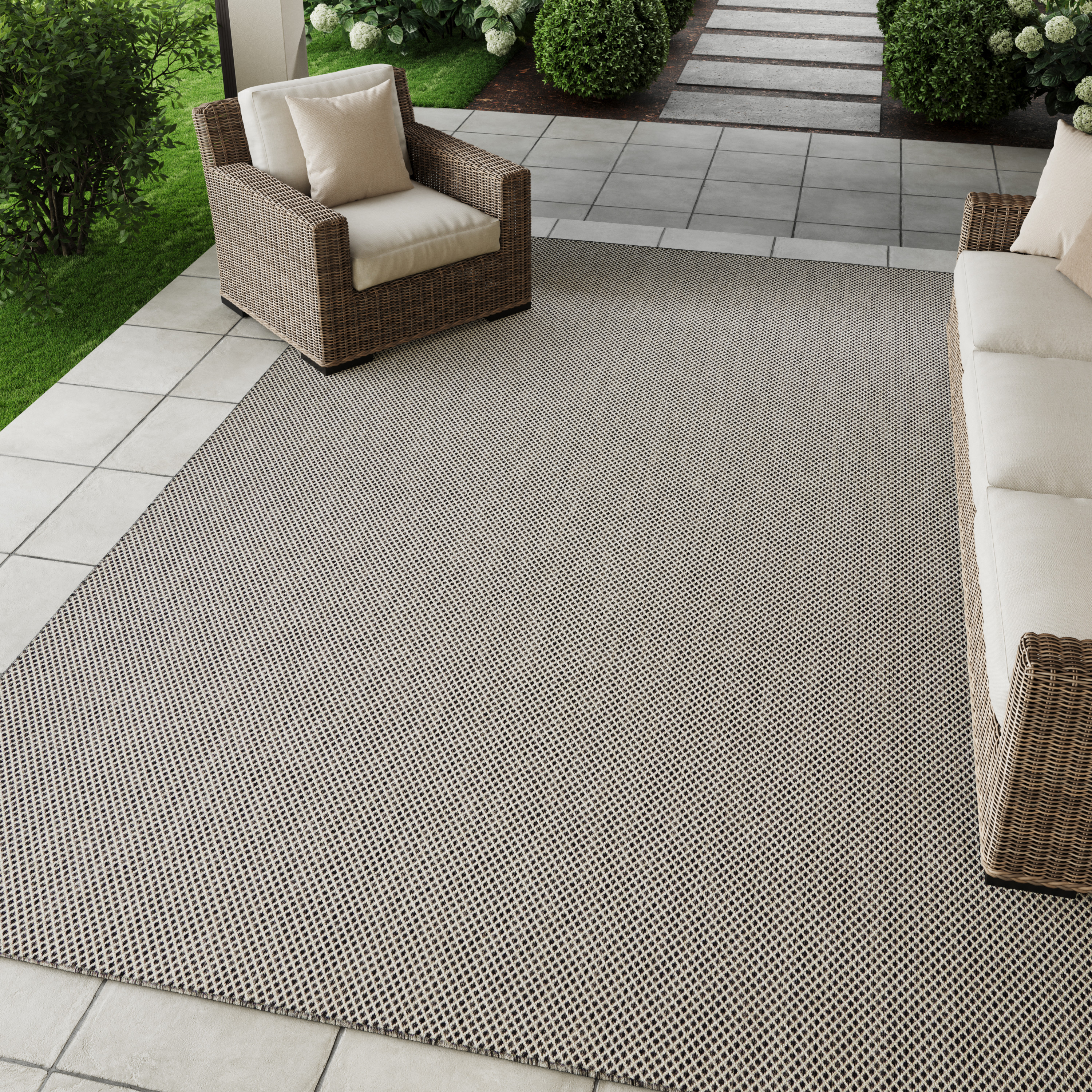 Nourison Courtyard 7' x 10' Ivory Charcoal Modern Rug