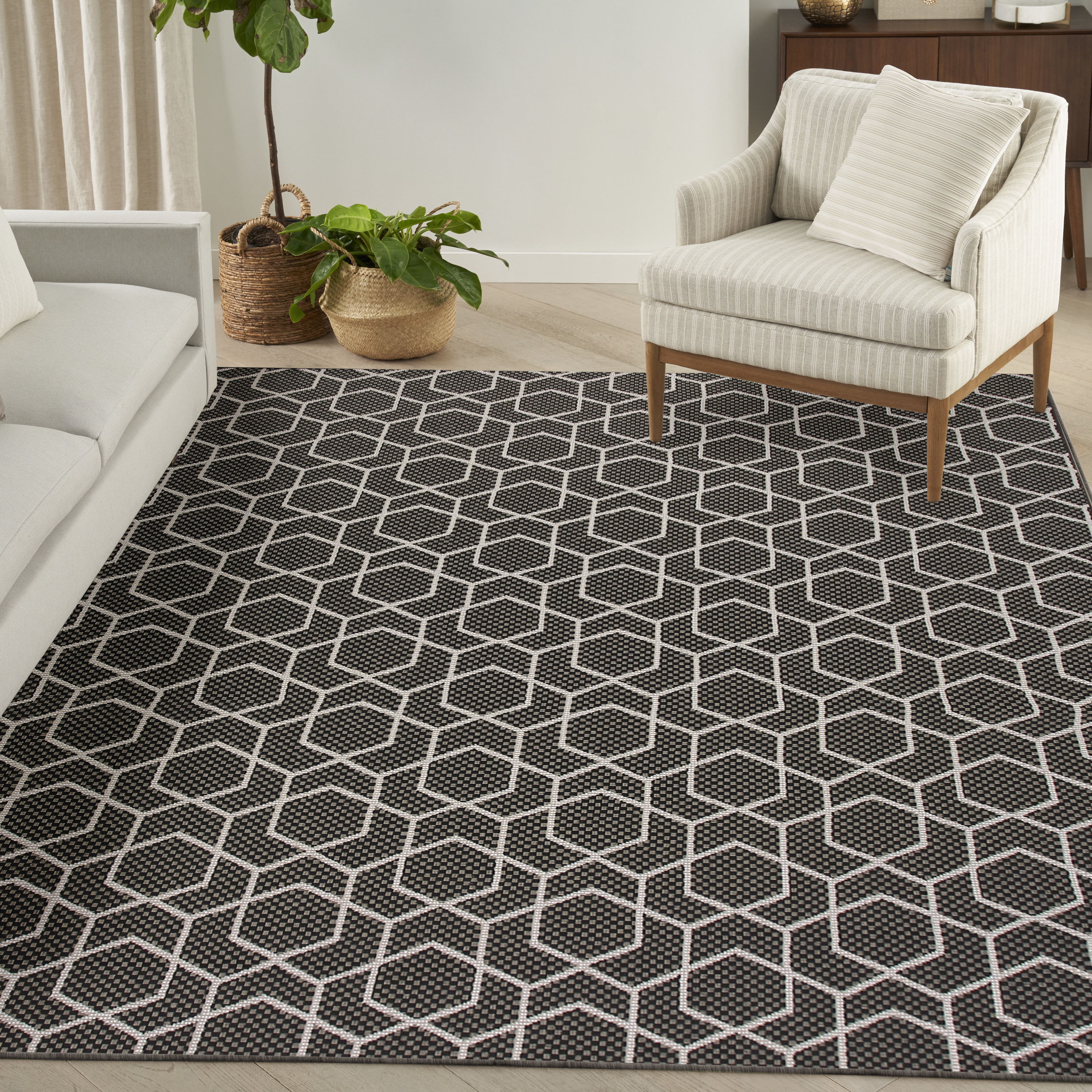 Nourison Horizon Indoor/Outdoor 8' x 10' Black Modern Rug
