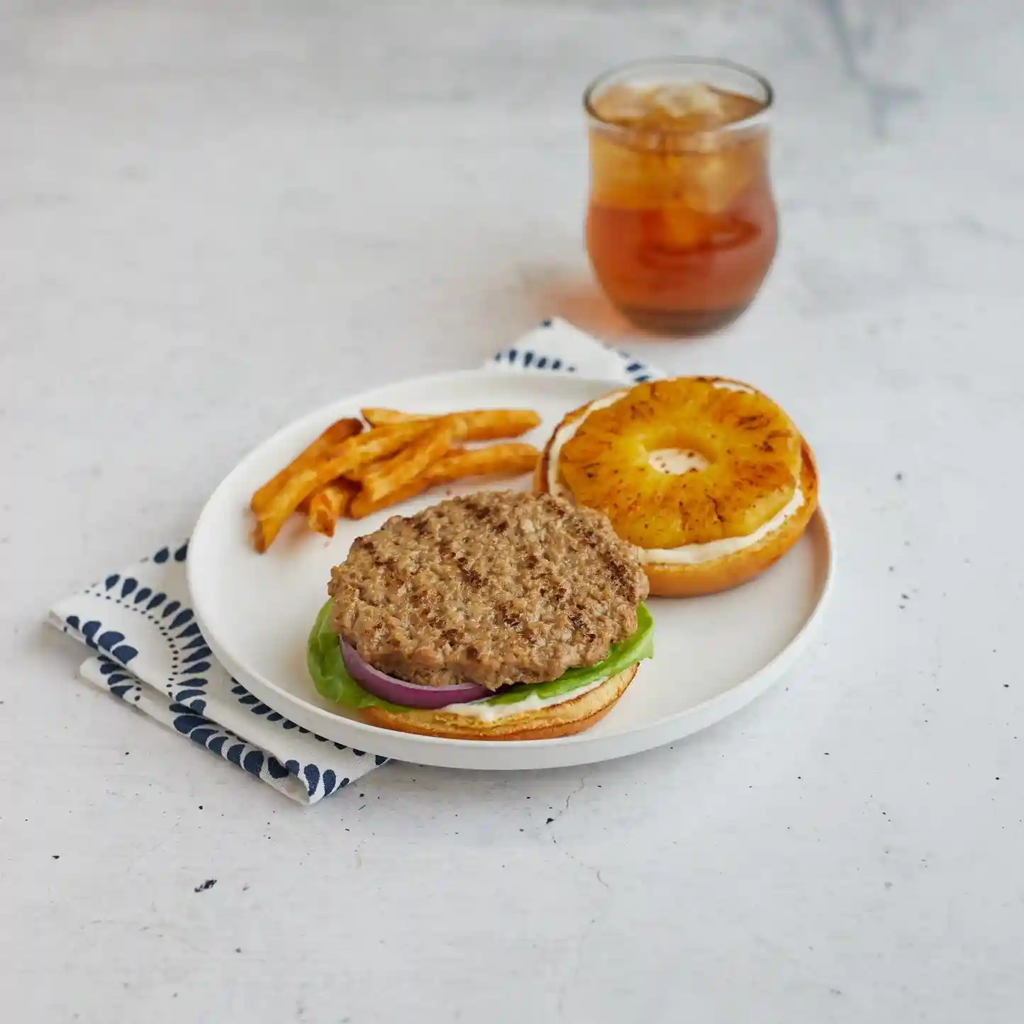 AdvancePierre™ Fully Cooked Flamebroiled Beef Patties 3oz_image_1