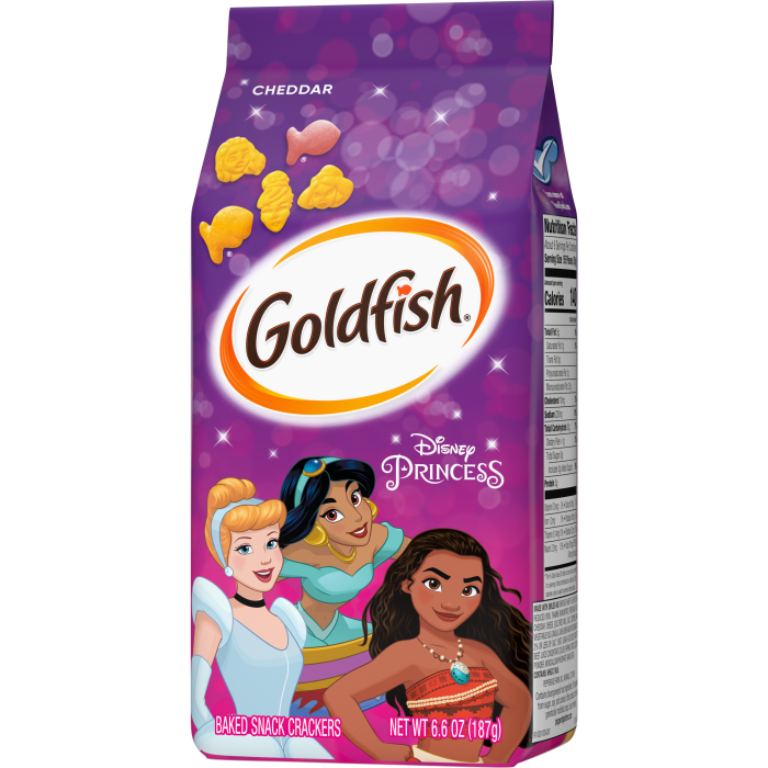 Goldfish® Princess Cheddar Crackers, 6.6 oz, bag - Right Angle Image
