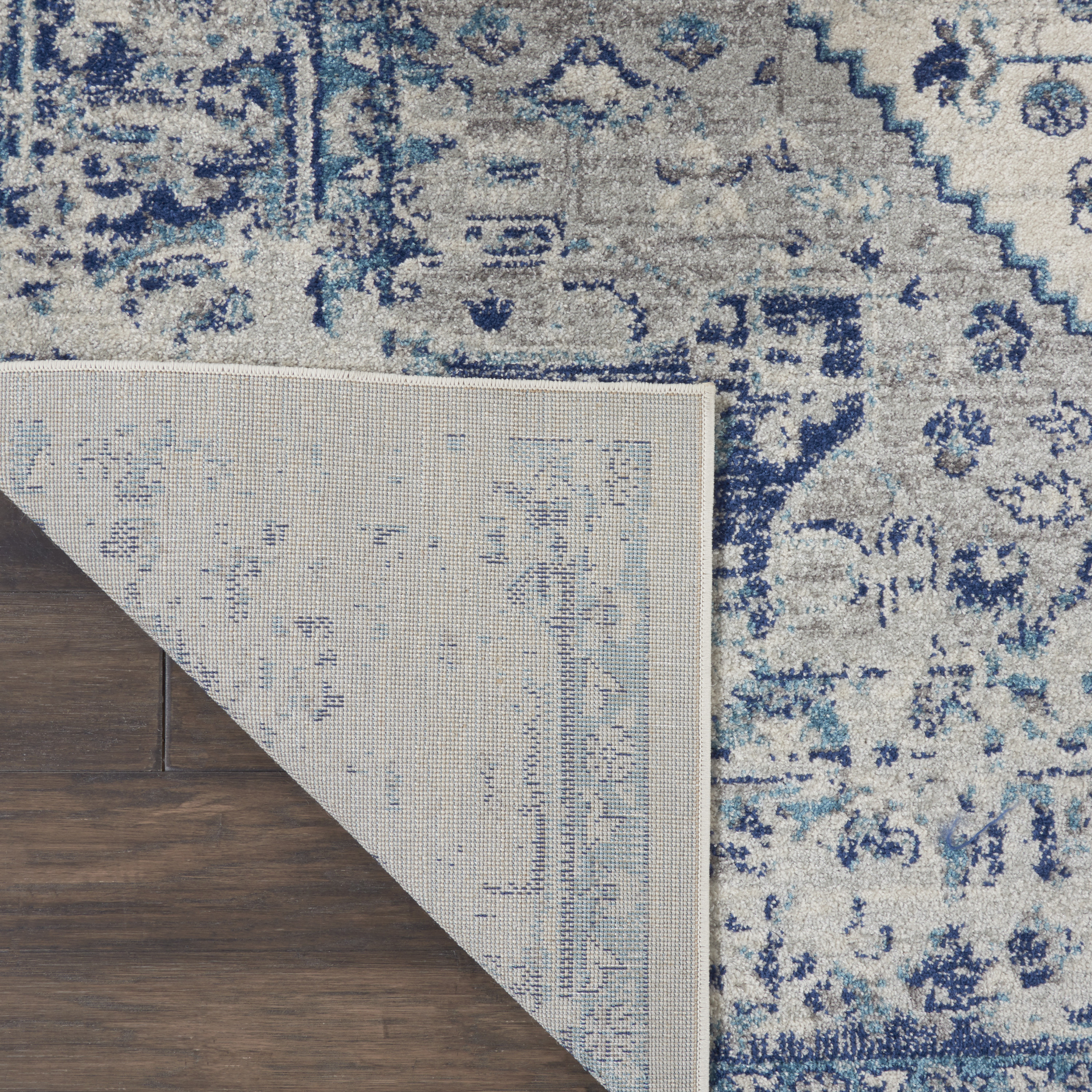 Nourison Tranquil 2' x 4' Ivory Light Blue Vintage Indoor Rug