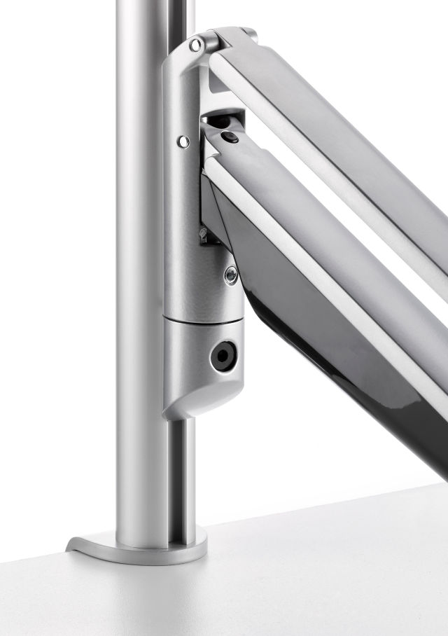 Mount a CLU monitor Arm on a Novus MY or TSS column.