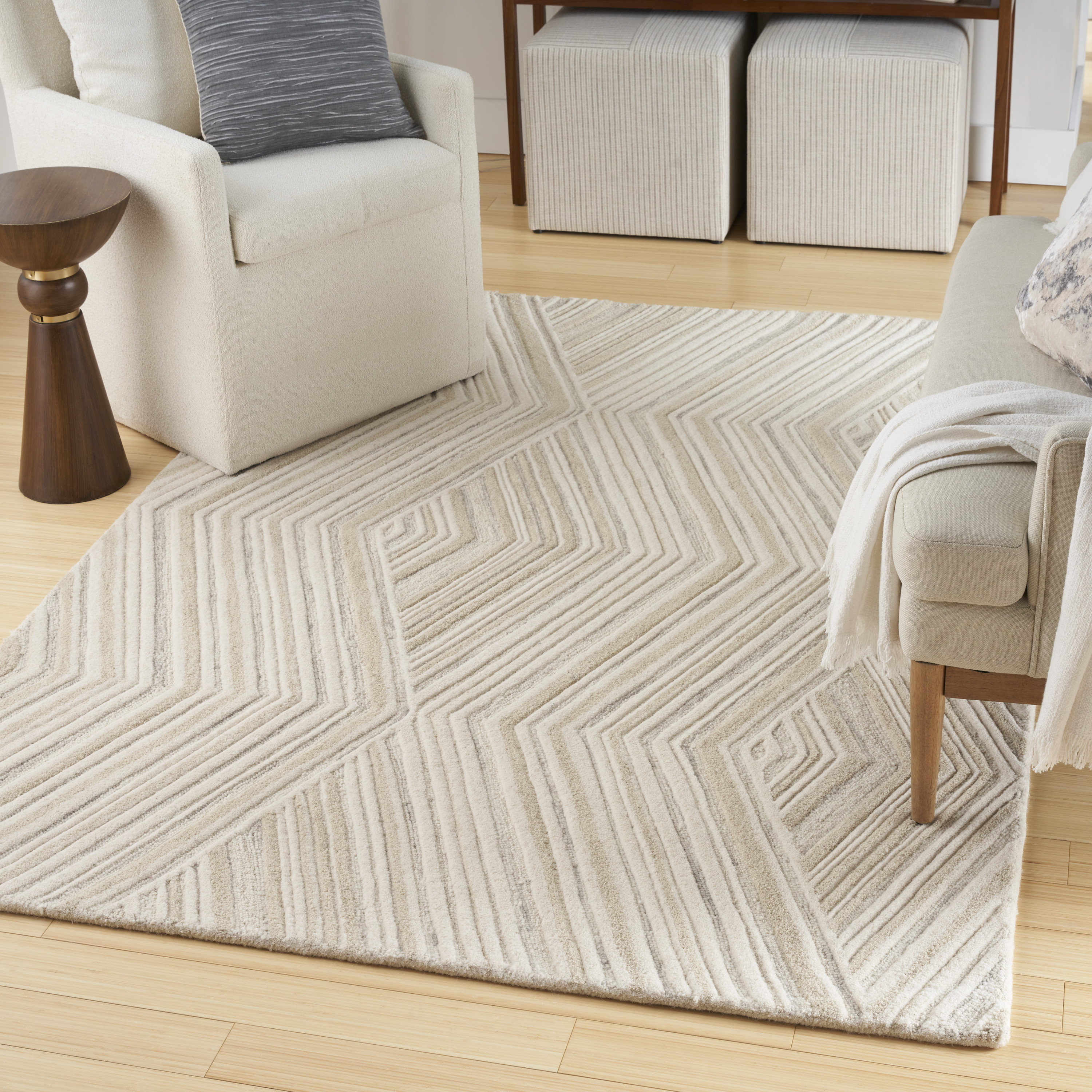 Nourison Graceful 3'9" x 5'9" Ivory Modern Indoor Rug