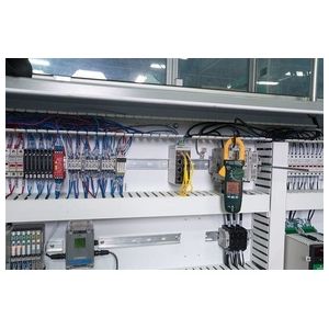 AC/DC True RMS Clamp Meter, 600V, 600A, Calibrated