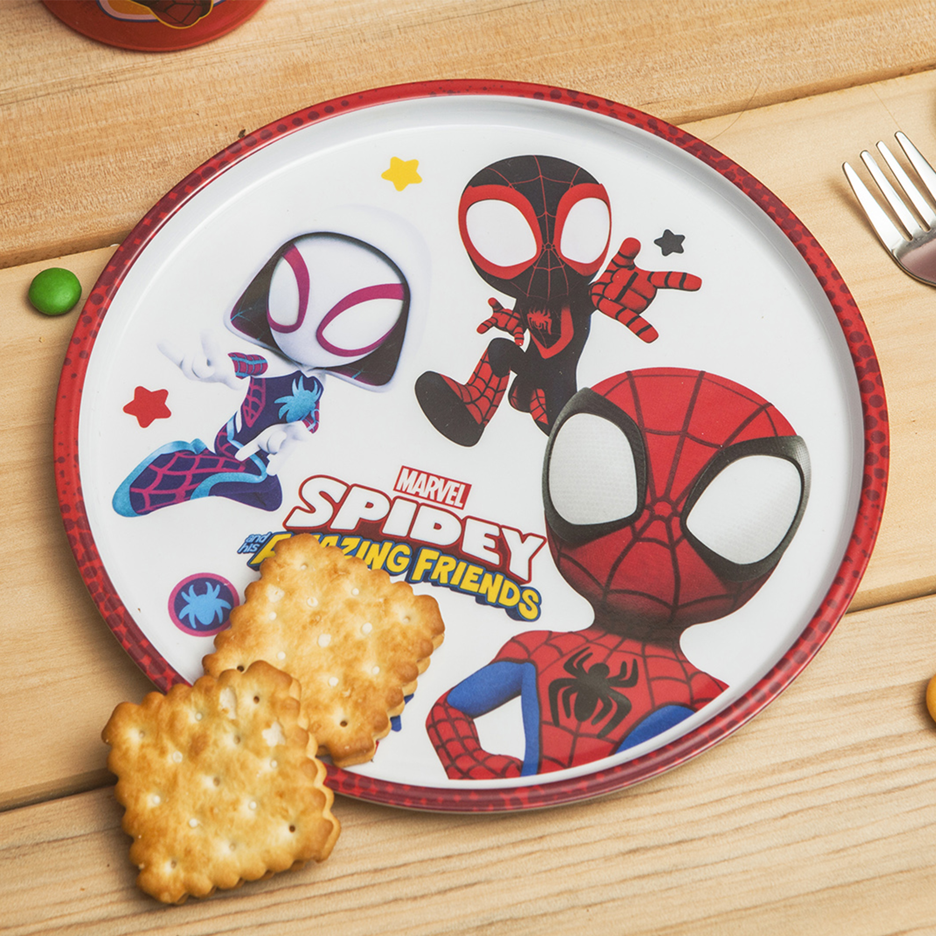 Spider-Man and His Amazing Friends Dinnerware Set, Spider-Friends, 5-piece set slideshow image 2