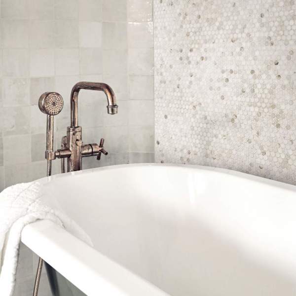 clé calacatta gold | penny round mosaic sheet 