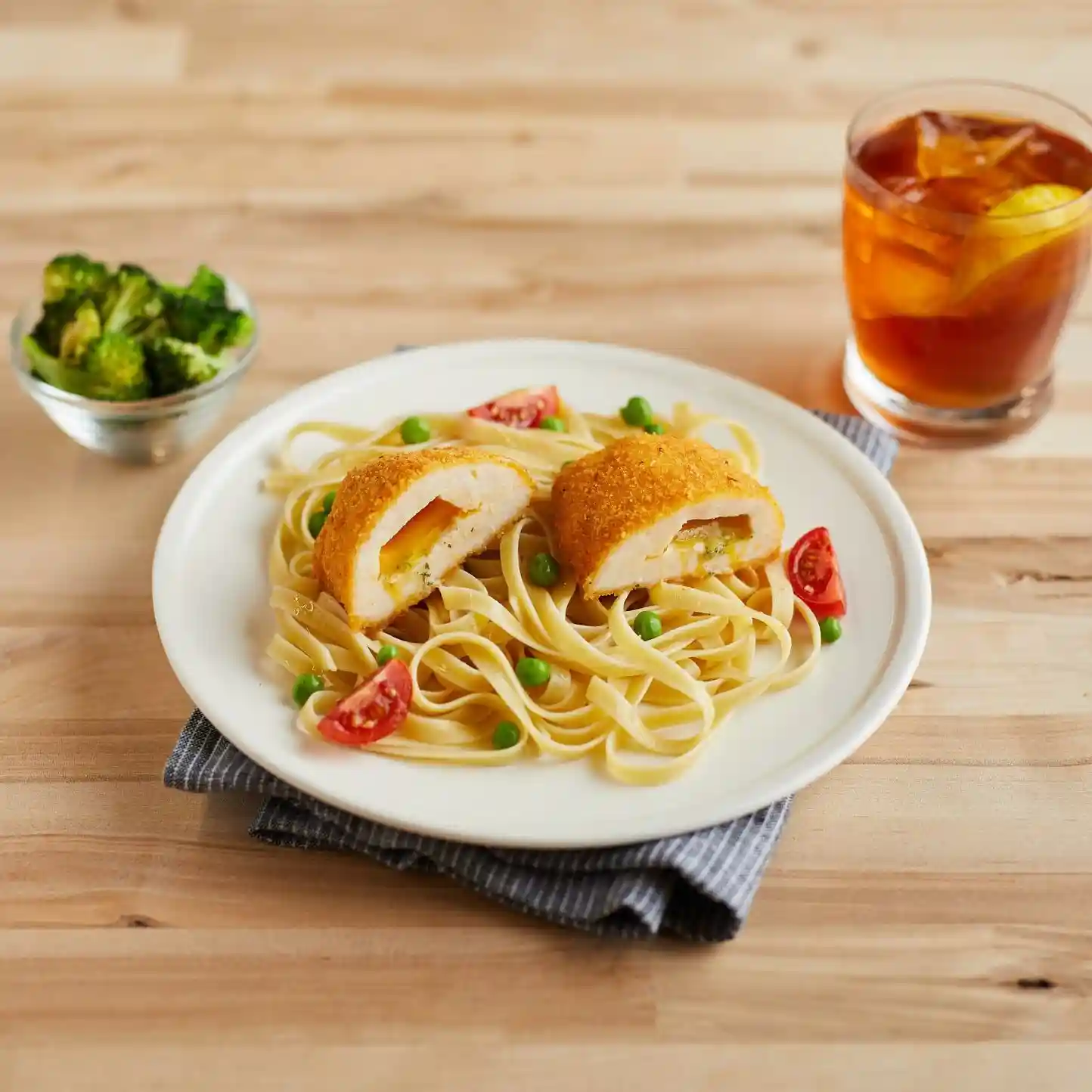 Barber Foods® Uncooked Breaded Chicken Kiev Boneless Stuffed Chicken Breasts 7 oz. https://images.salsify.com/image/upload/s--KPn2B8jQ--/q_25/ai4v8t6j2set2ffdbjfx.webp