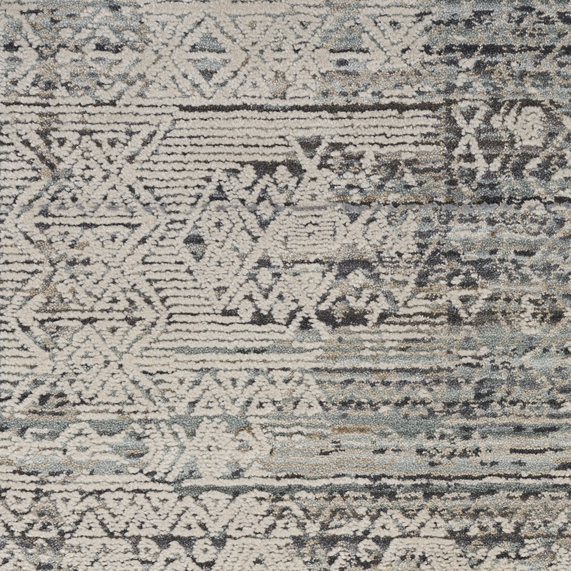 Nourison Lynx 7'10" x 10'1" Ivory Blue Vintage Indoor Rug