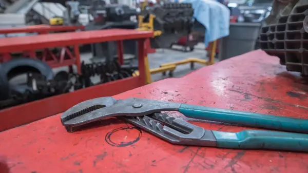 460 16.5-inch Straight Jaw Tongue & Groove Pliers