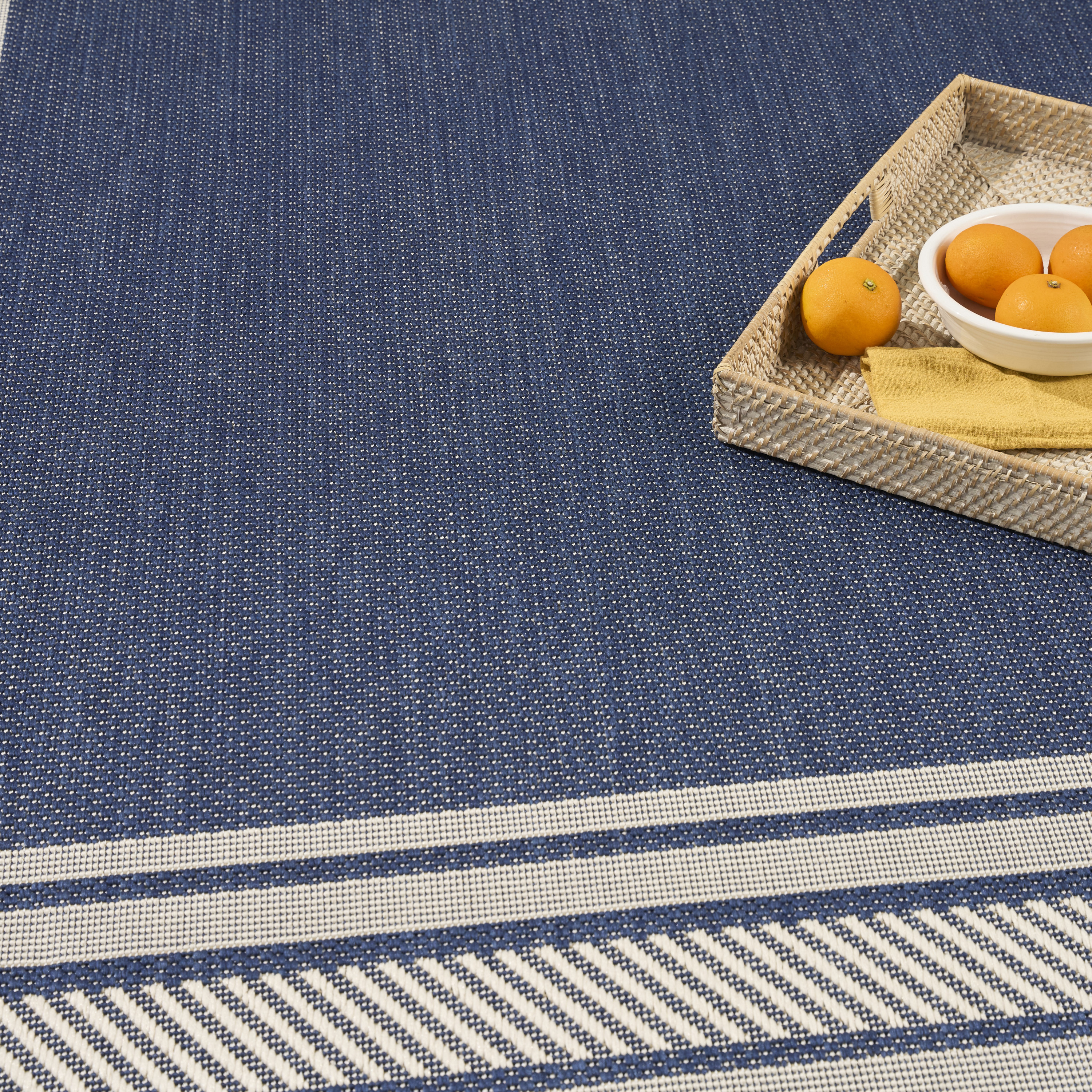 Nourison Horizon Indoor/Outdoor 6' x 9' Navy Modern Rug
