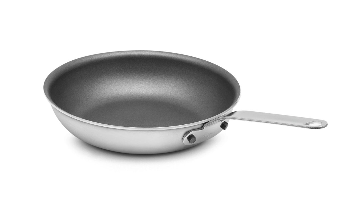 8-inch Wear-Ever® aluminum fry pan with PowerCoat2™ nonstick coating and plated handle