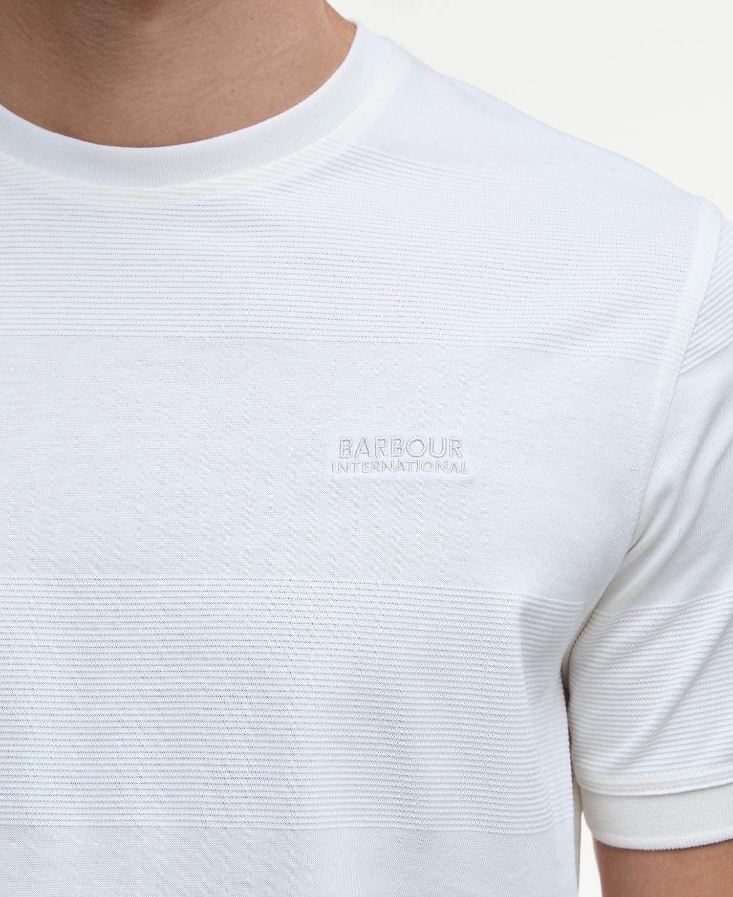 T-shirt Chapter image number 4