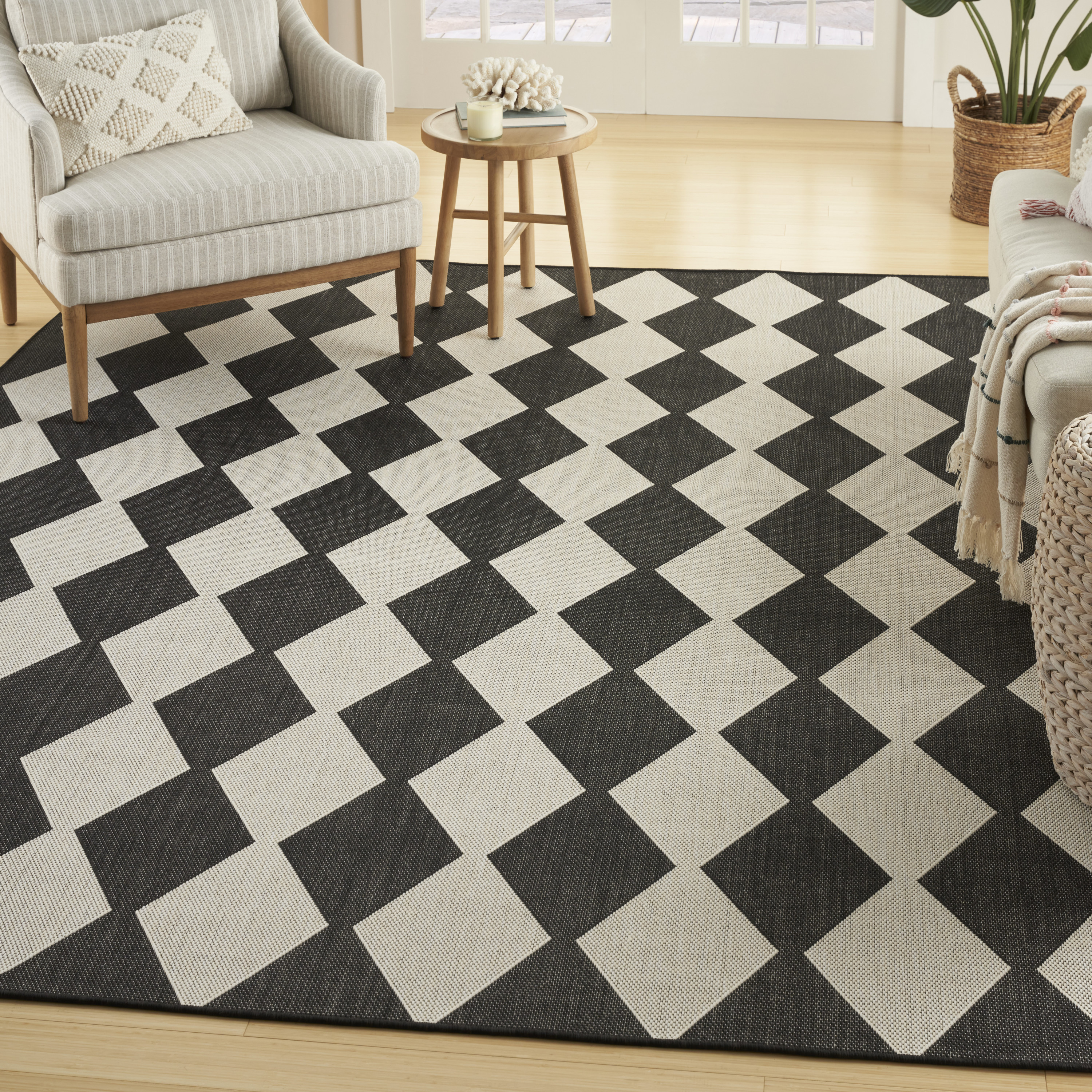 Nourison Positano 8' x 10' Black Modern Rug