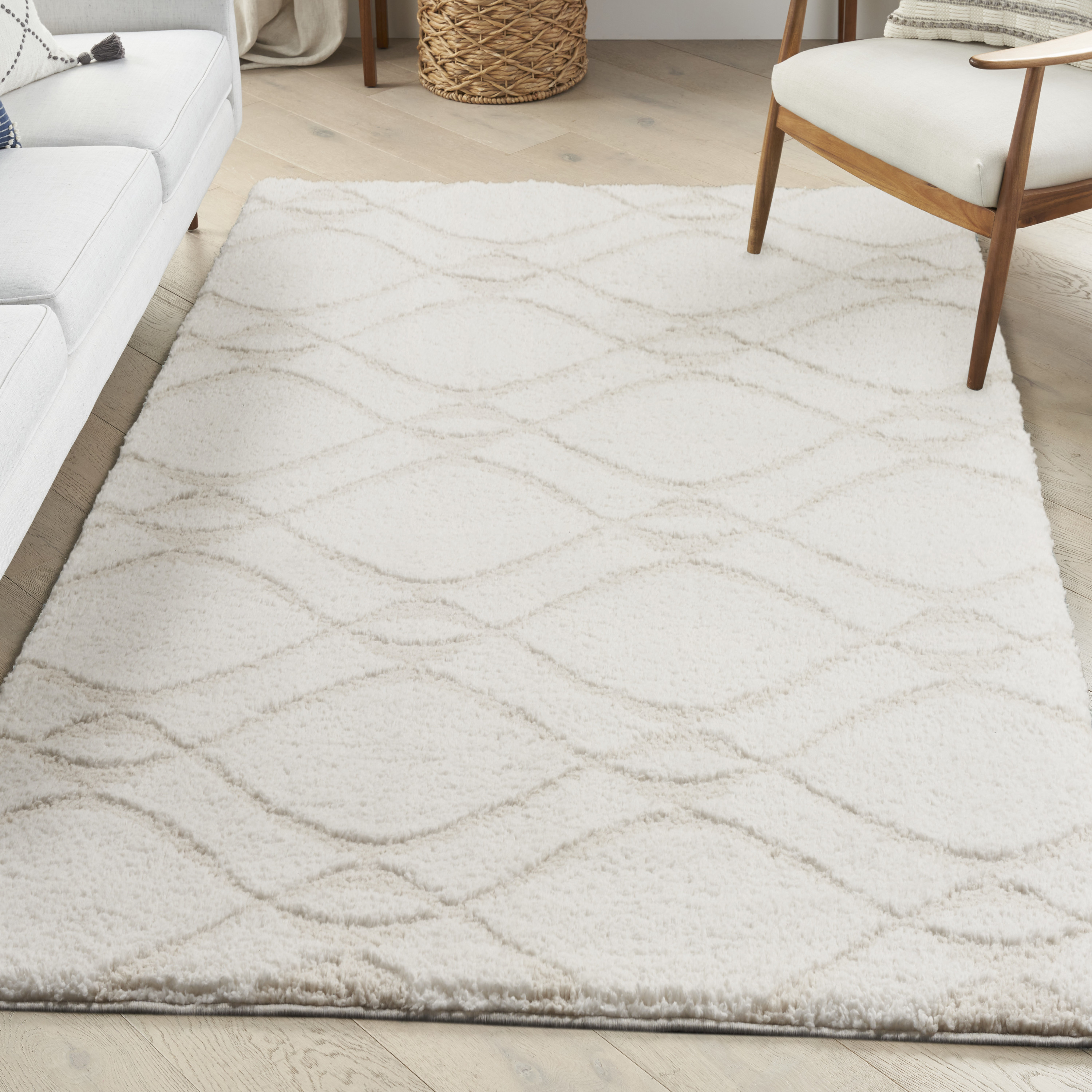 Nourison Modern Shag 5'3" x 7' Ivory Beige Modern Indoor Rug