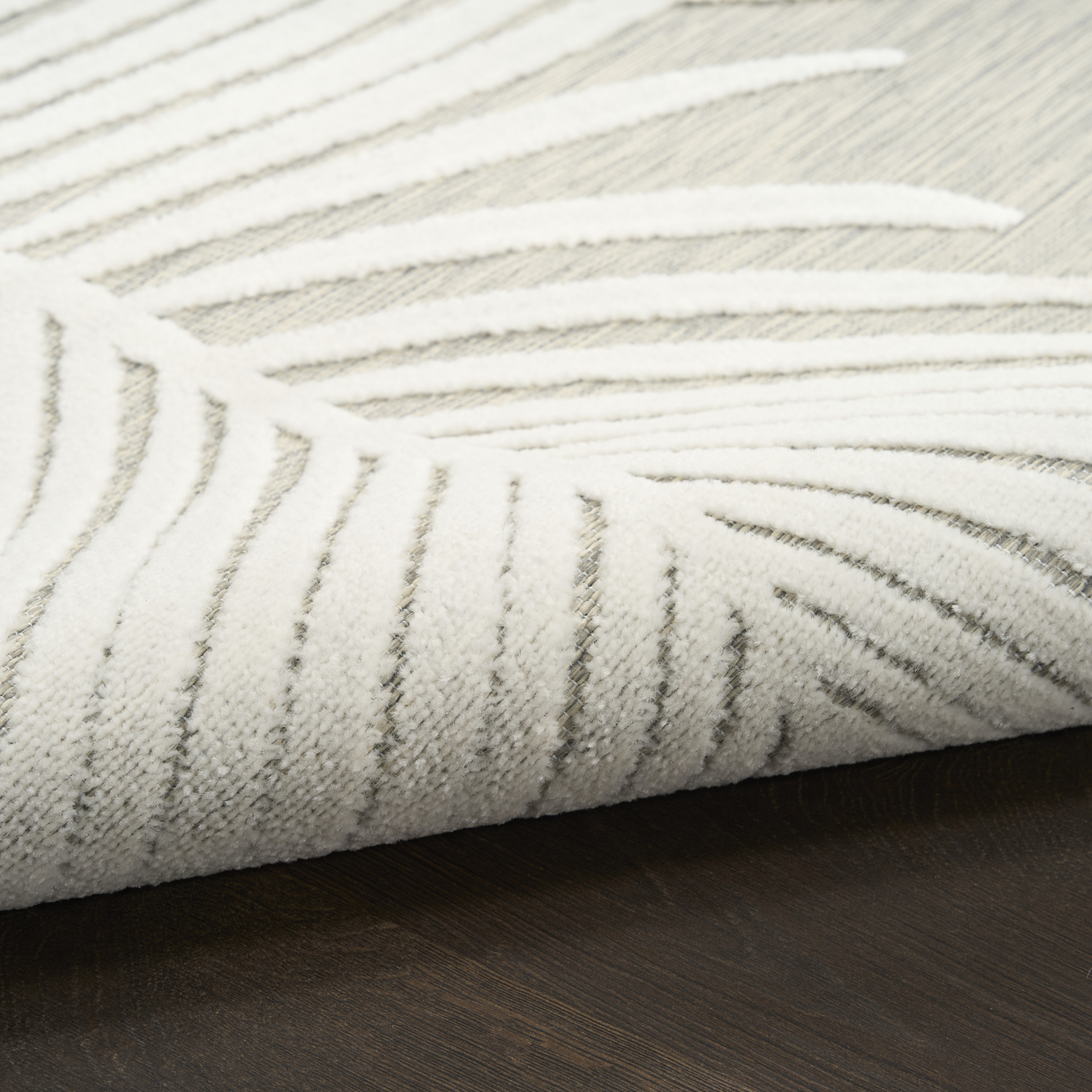 Nourison Suncoast 2' x 6' Grey Tropical Rug