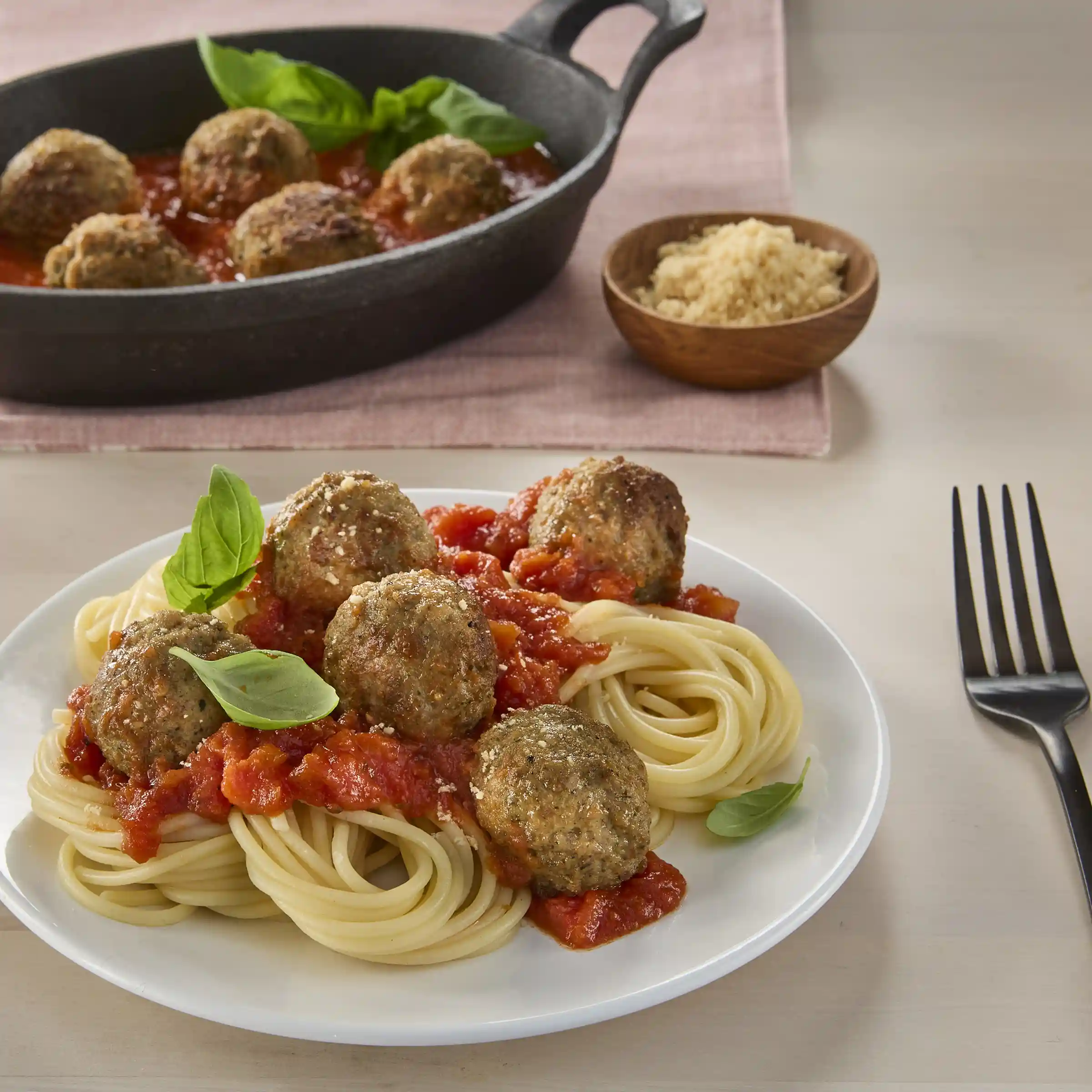 Hillshire Farm® Italian-Style Beef & Pork Meatball with Cheese https://images.salsify.com/image/upload/s--3dPdOVp---/q_25/c9398dc5cfb29727d1e483c0fc17d911b3559a69.webp