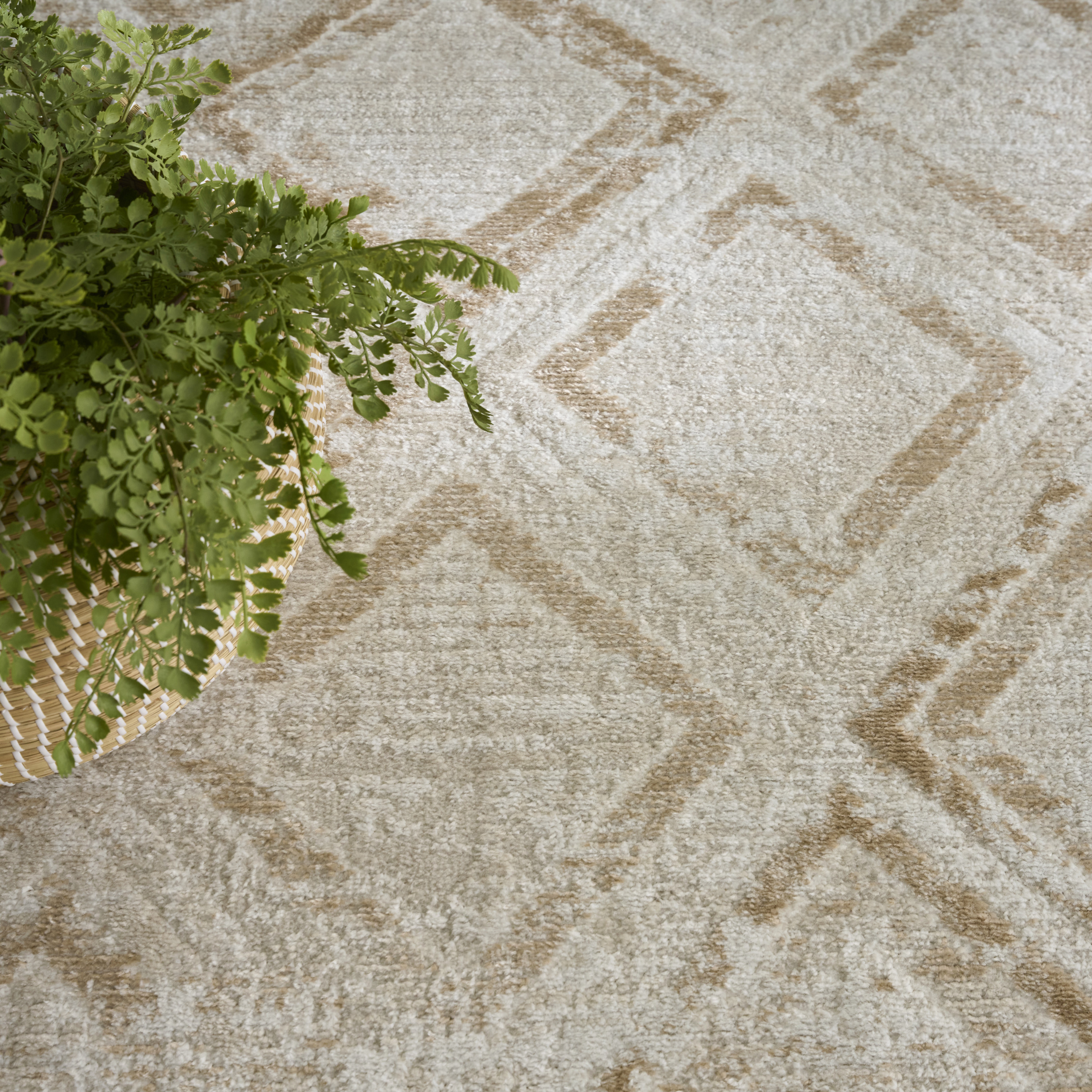 Nourison Dekor 4' x 6' Ivory Beige Modern Indoor Rug