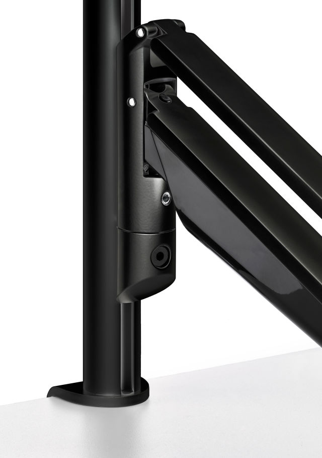Mount a CLU monitor Arm on a Novus MY or TSS column.