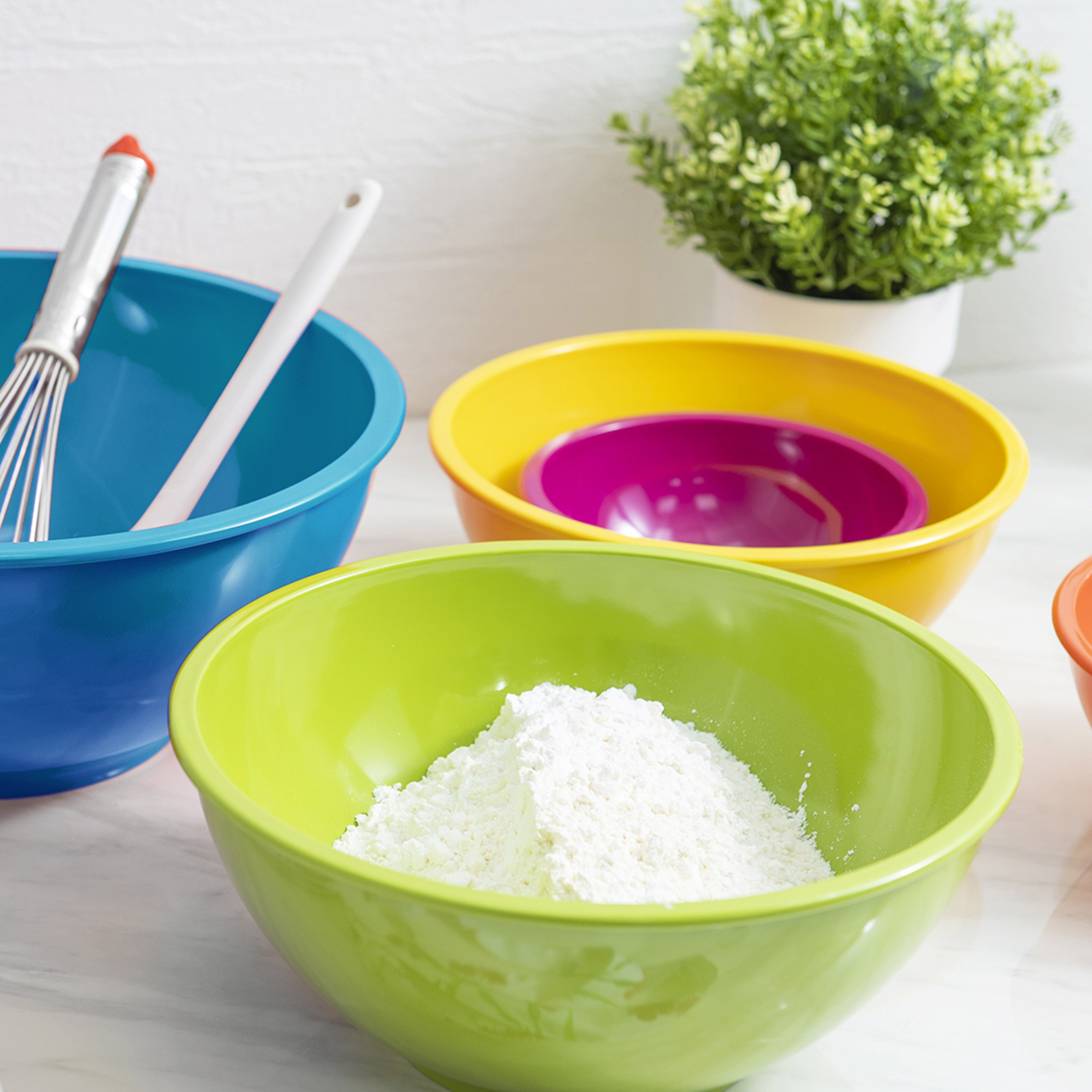 Colorway Plastic Serving and Mixing Bowl Set, Pink and Azure, 5-piece set slideshow image 5