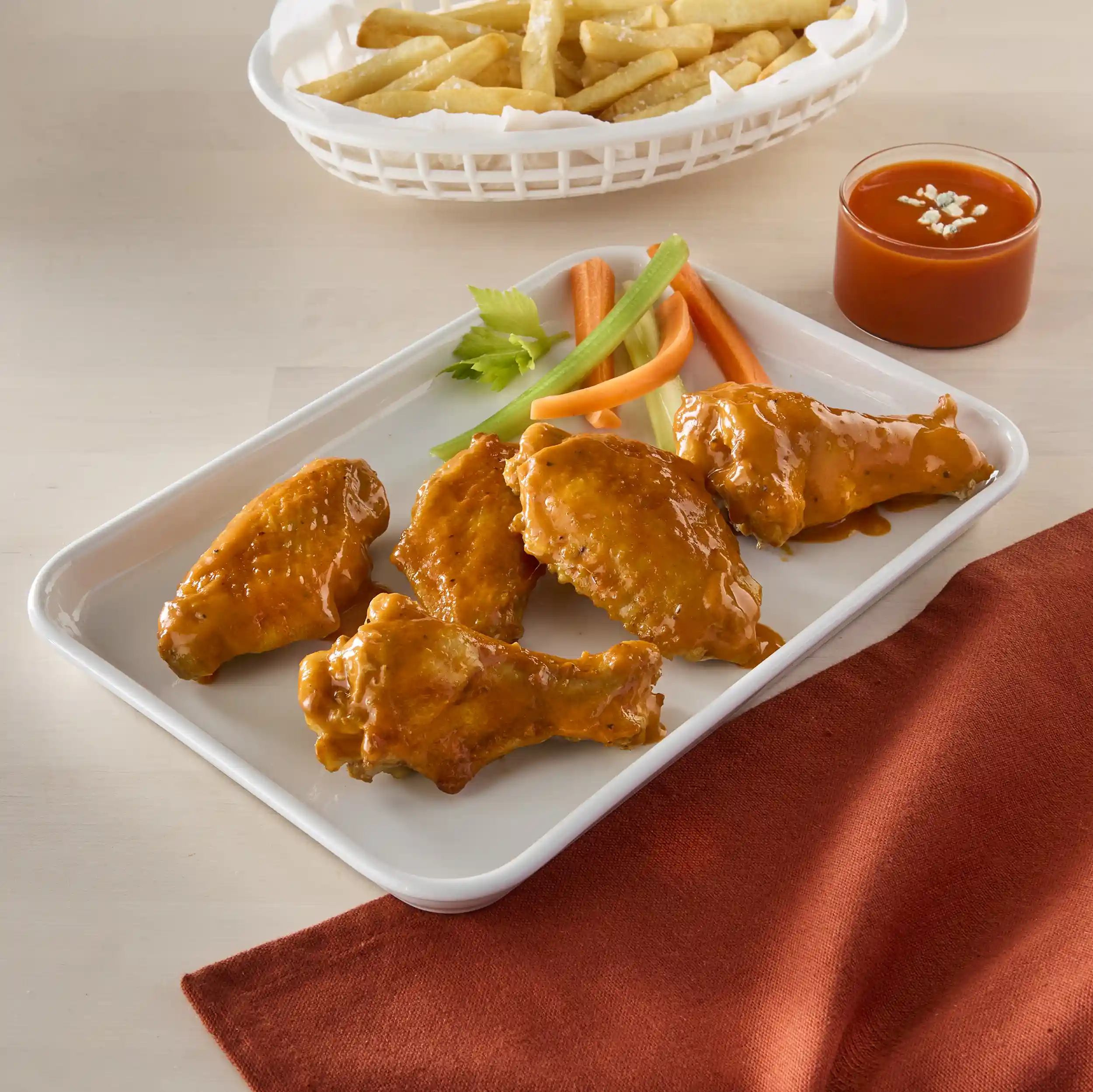Tyson® Uncooked Bone-In Chicken Wing Sections, Large https://images.salsify.com/image/upload/s--eQYUvIr1--/q_25/p1ropygmkiqex50spenk.webp