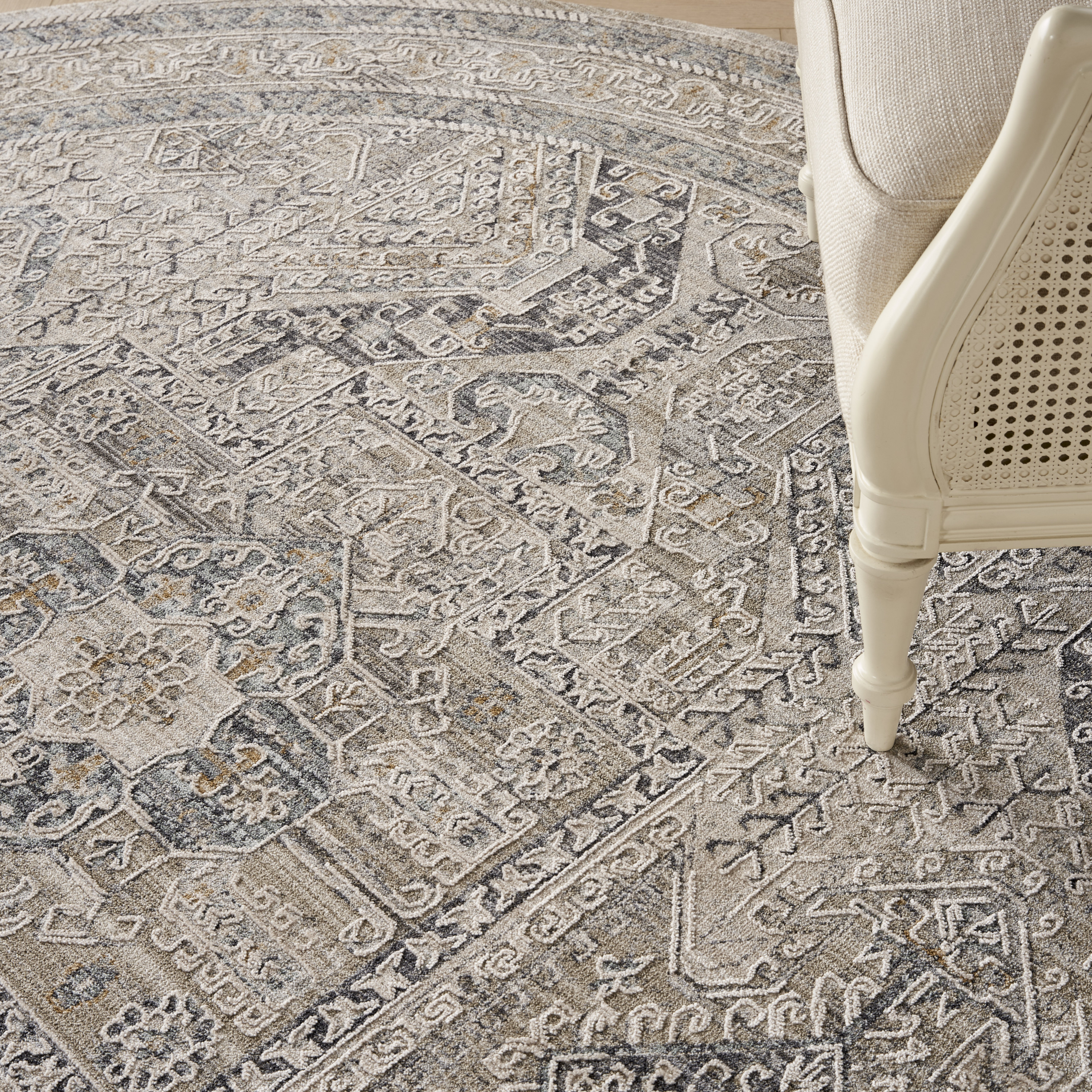 Nourison Lynx 7’10” x Round Ivory Grey Blue Vintage Indoor Rug
