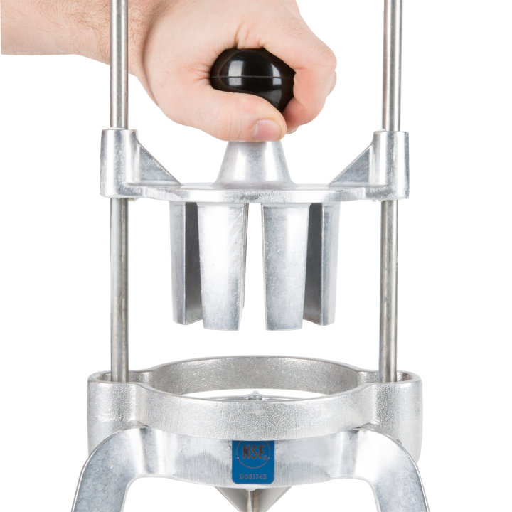 8-section Wedgemaster™ fruit and vegetable wedger with safety guard