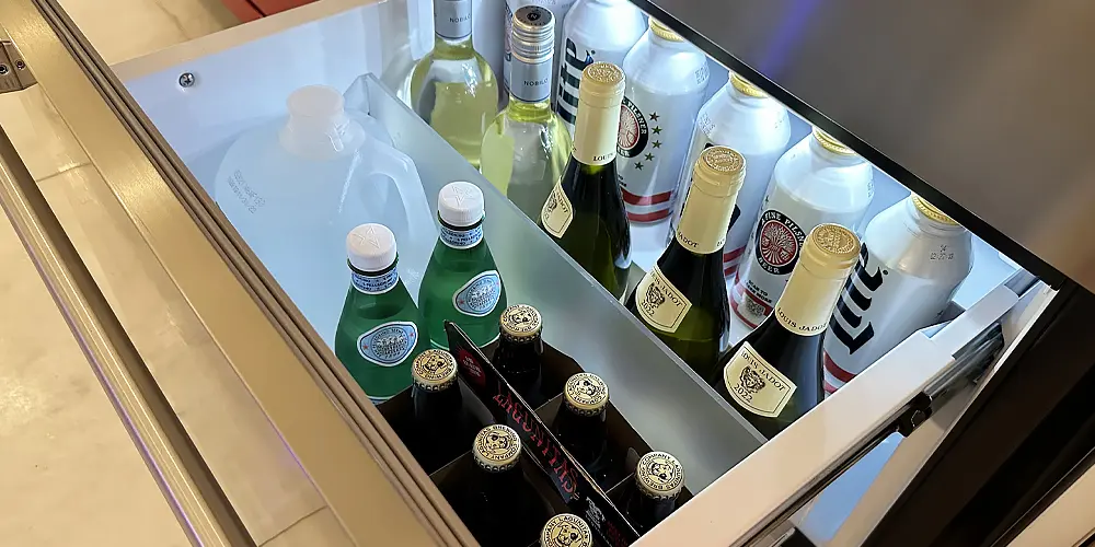 HOLDS TALL BOTTLES