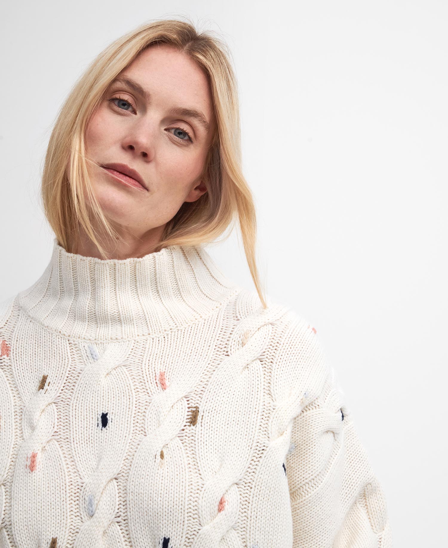 Fleur Cable-Knit Cardigan image number 3