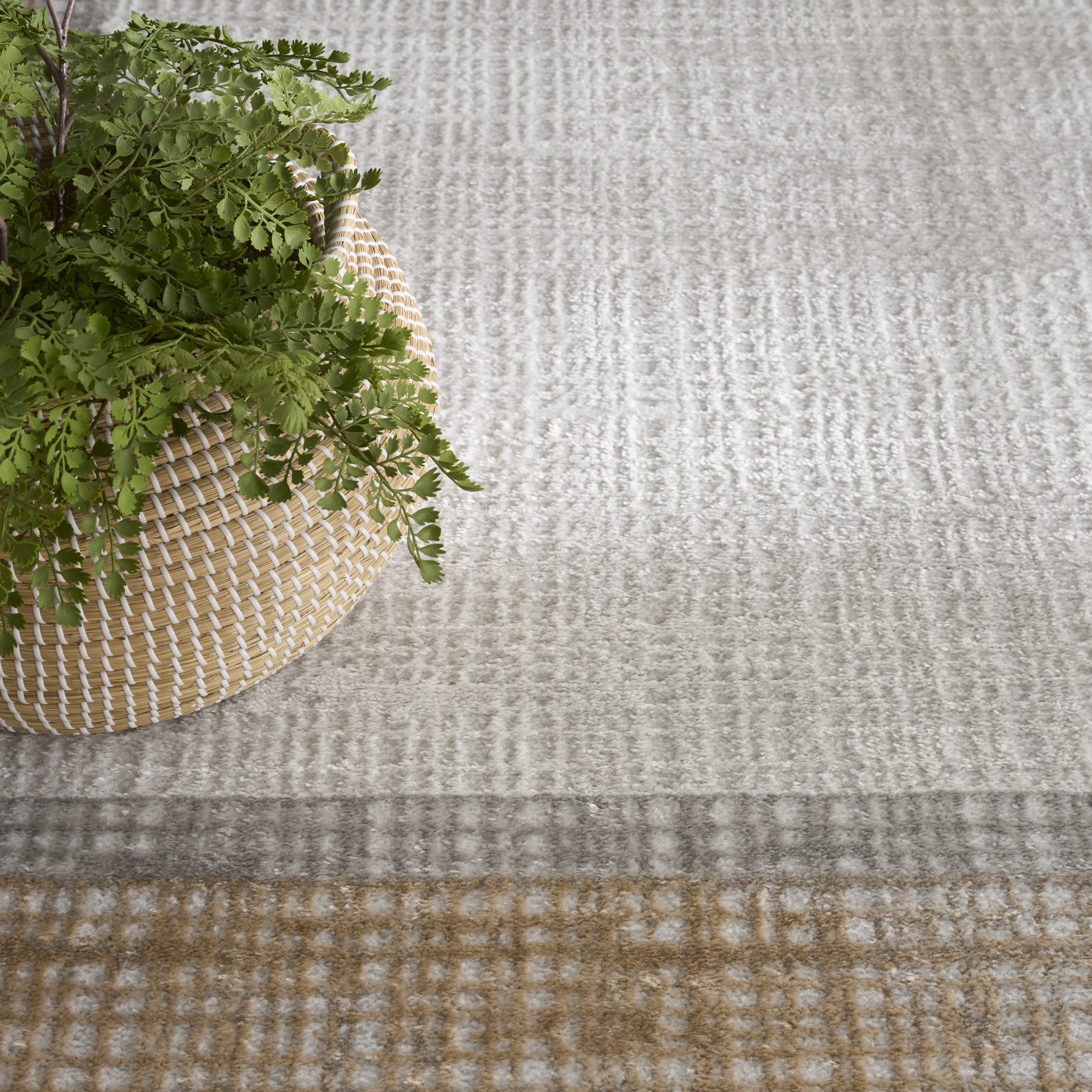 Nourison Dekor 5'3" x 7' Grey Modern Indoor Rug